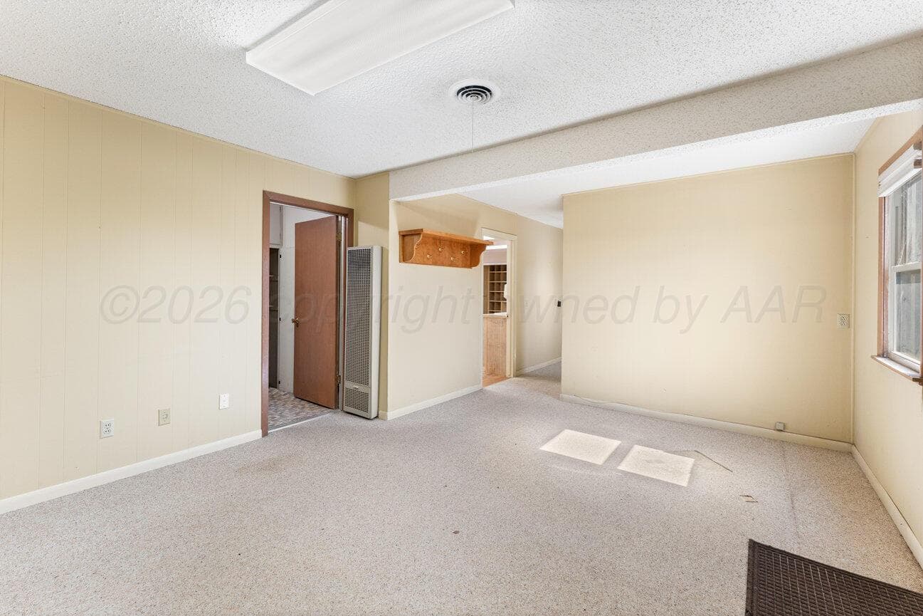 206 S BLISS Avenue, Dumas, TX 79029-3806, photo 21