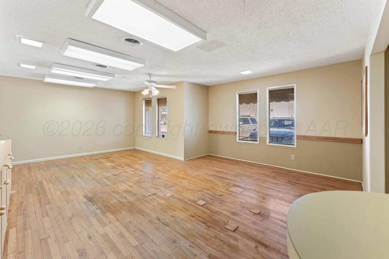 206 S BLISS Avenue, Dumas, TX 79029-3806, photo 23