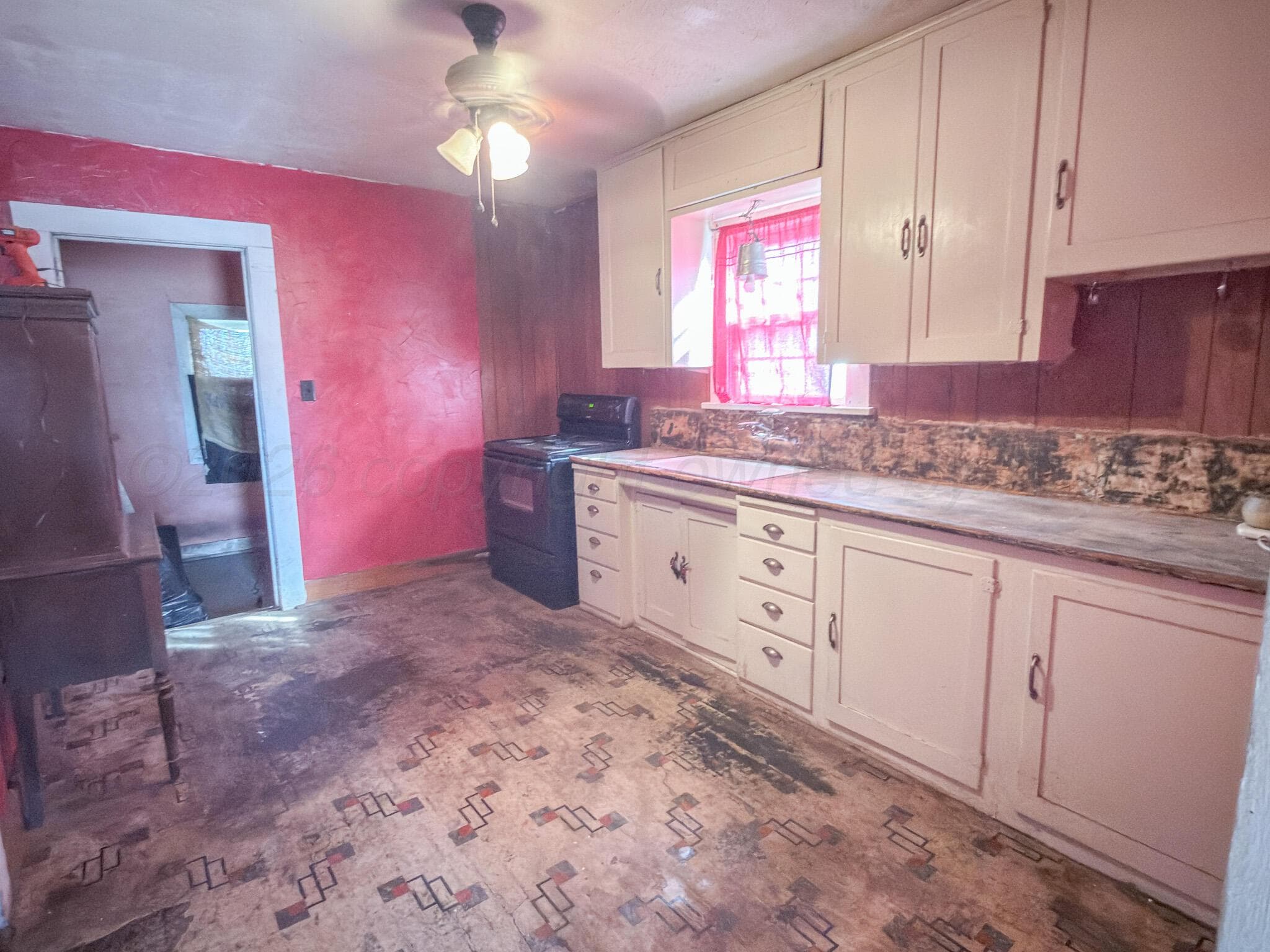 628 E FOSTER Avenue, Pampa, TX 79065-6608, photo 5