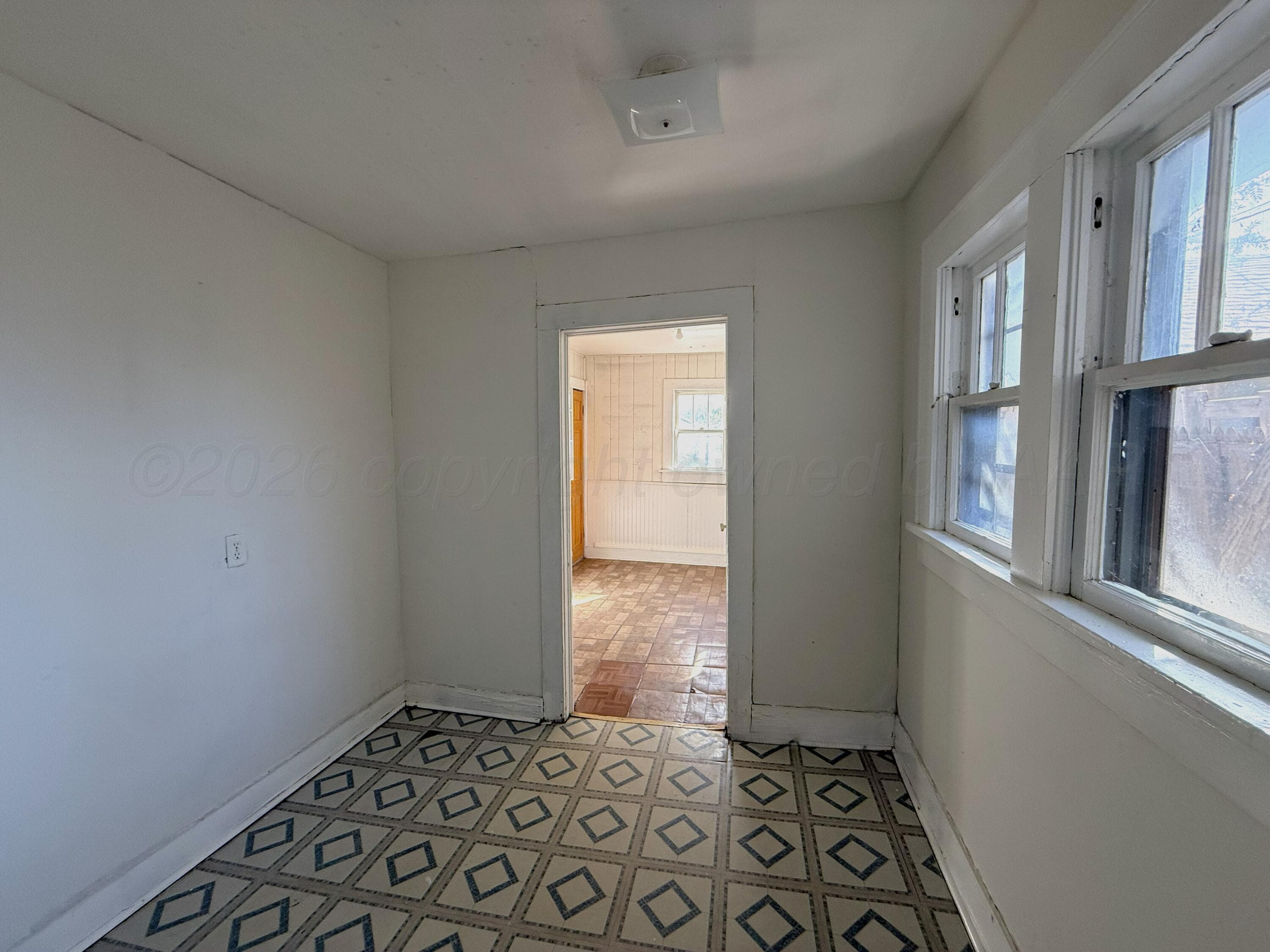 419 N SOMERVILLE Street, Pampa, TX 79065-5321, photo 10