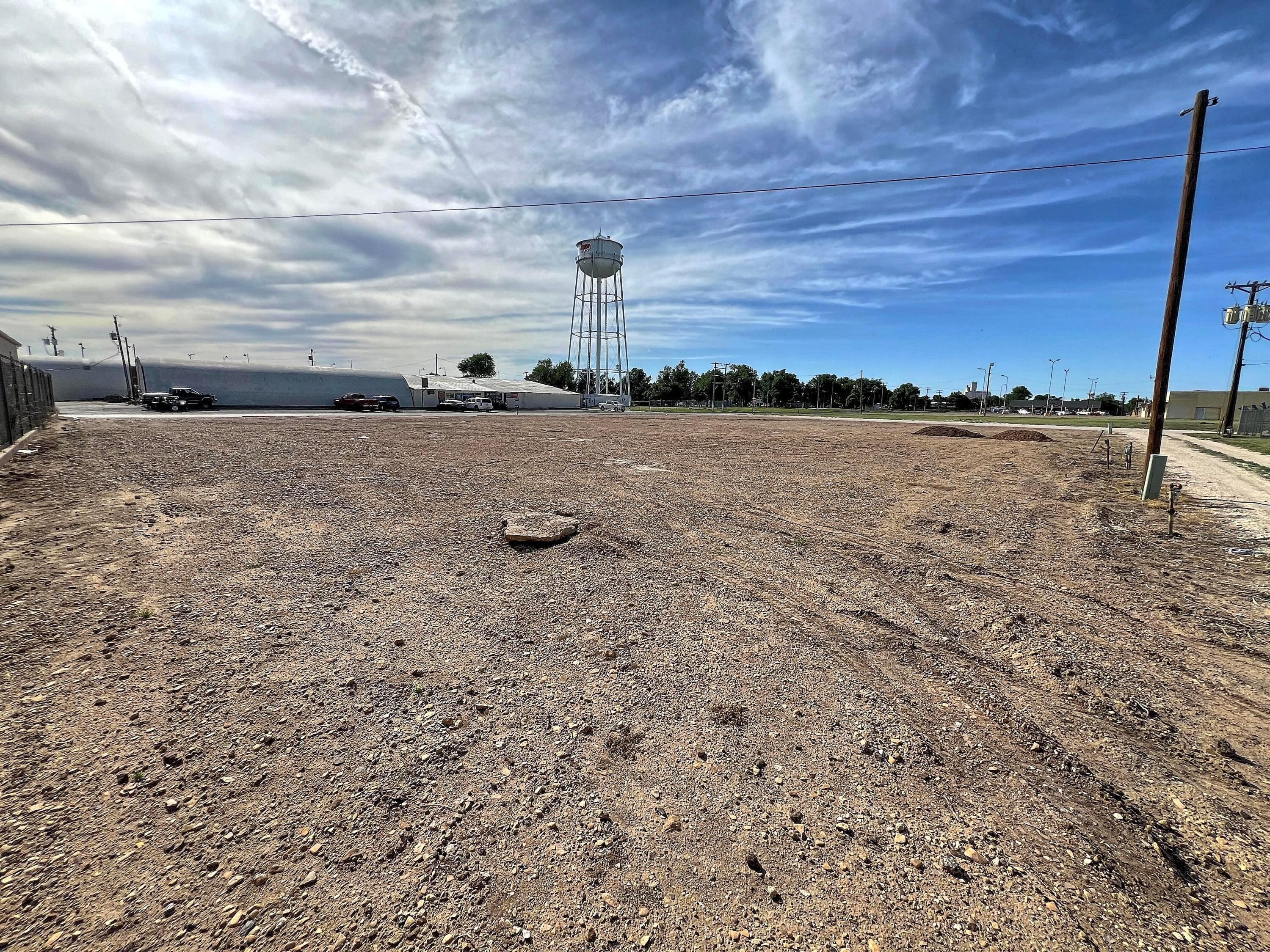 1101 S Ash Street, Perryton, TX 79070, photo 3
