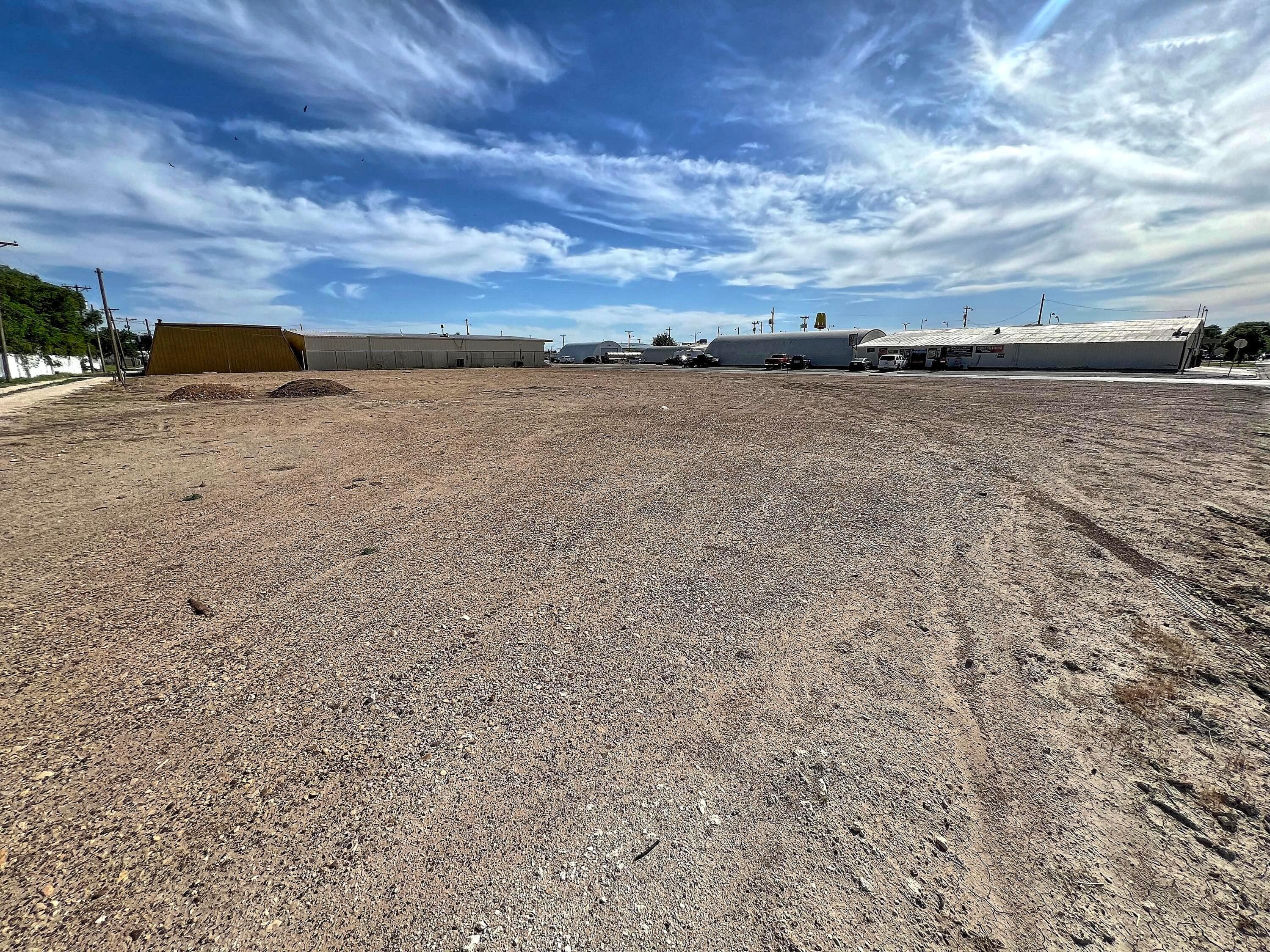 1101 S Ash Street, Perryton, TX 79070, photo 6