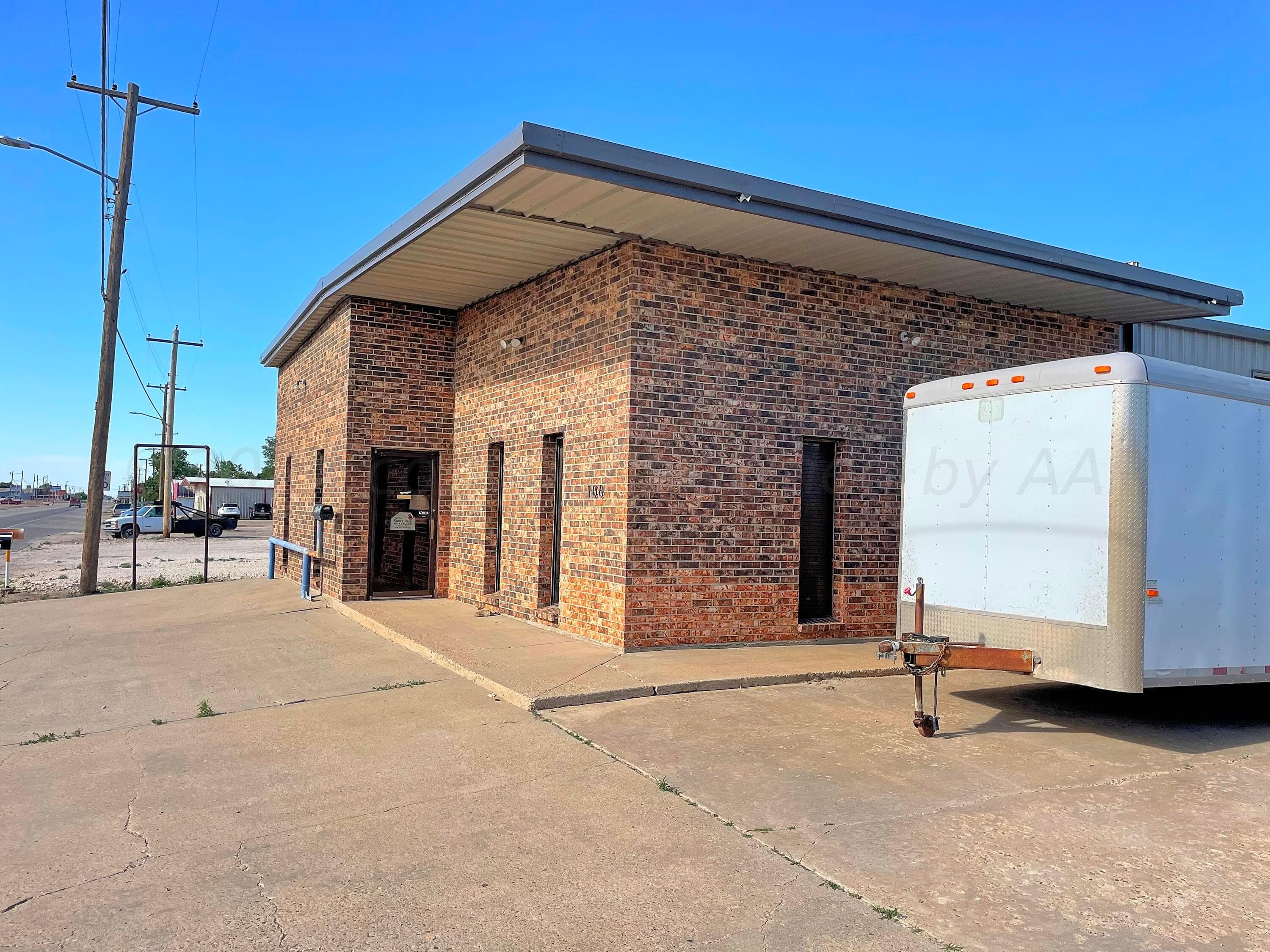 110 N Main Street, Perryton, TX 79070, photo 2