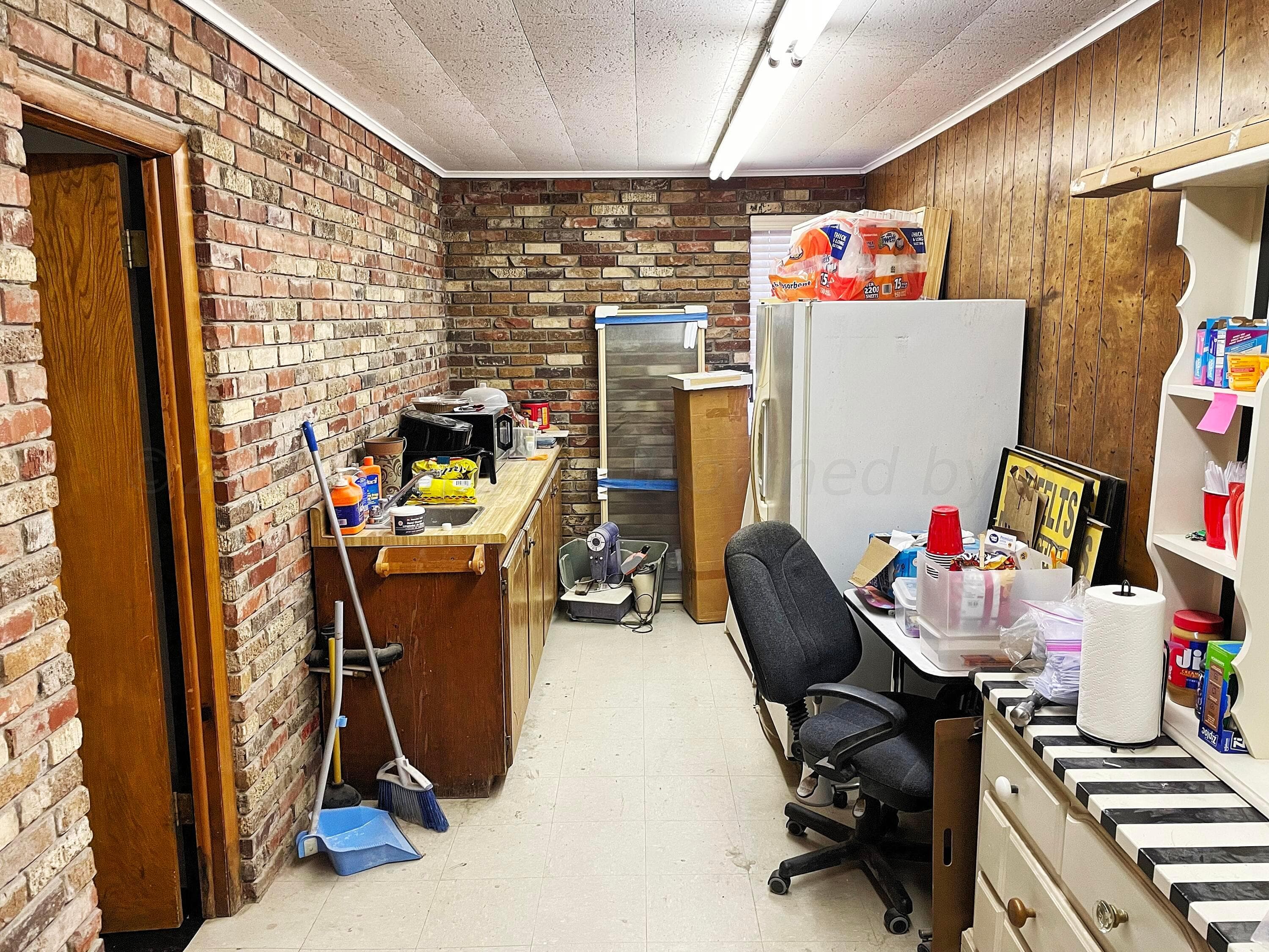 110 N Main Street, Perryton, TX 79070, photo 8