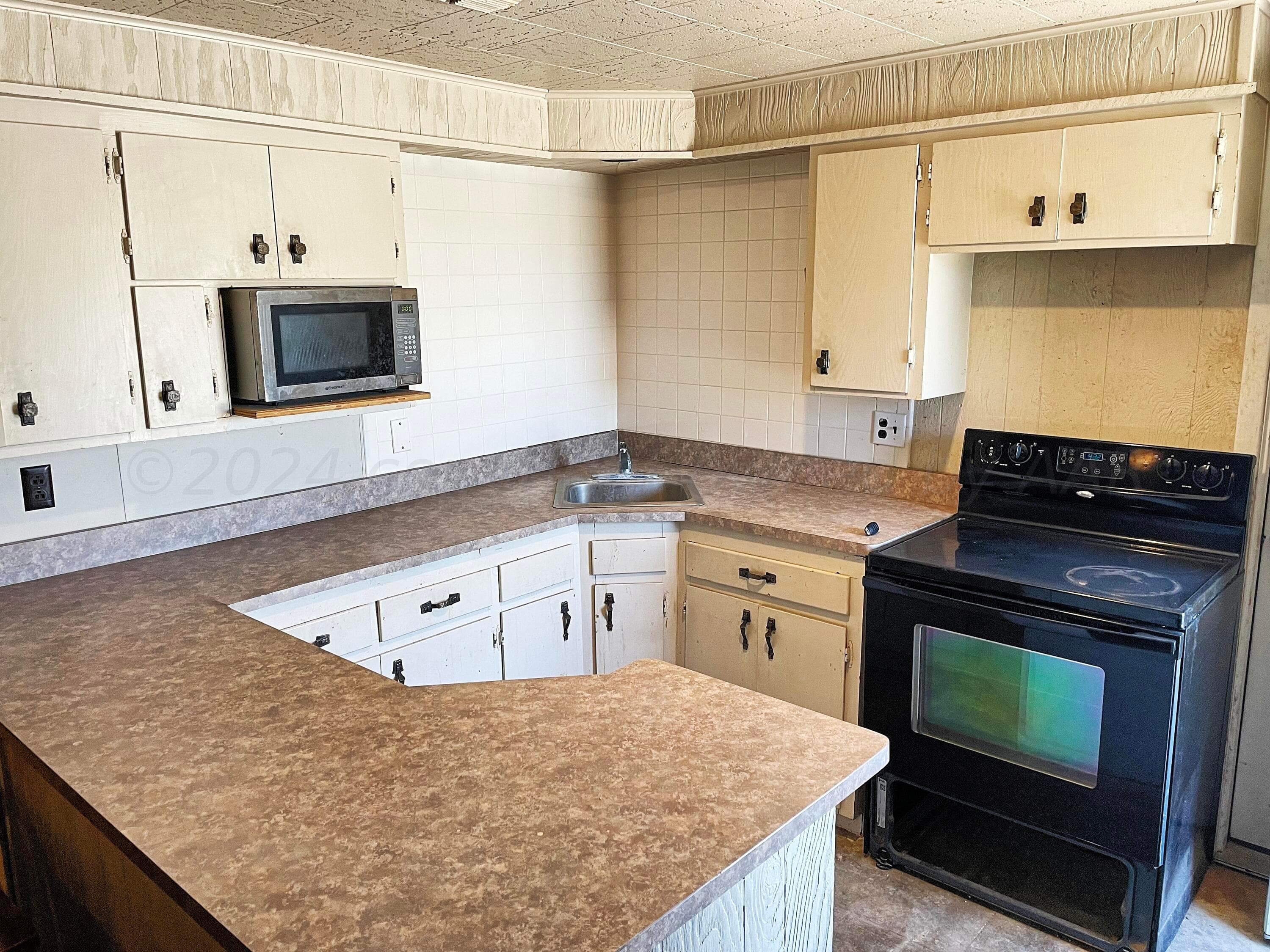 110 N Main Street, Perryton, TX 79070, photo 14