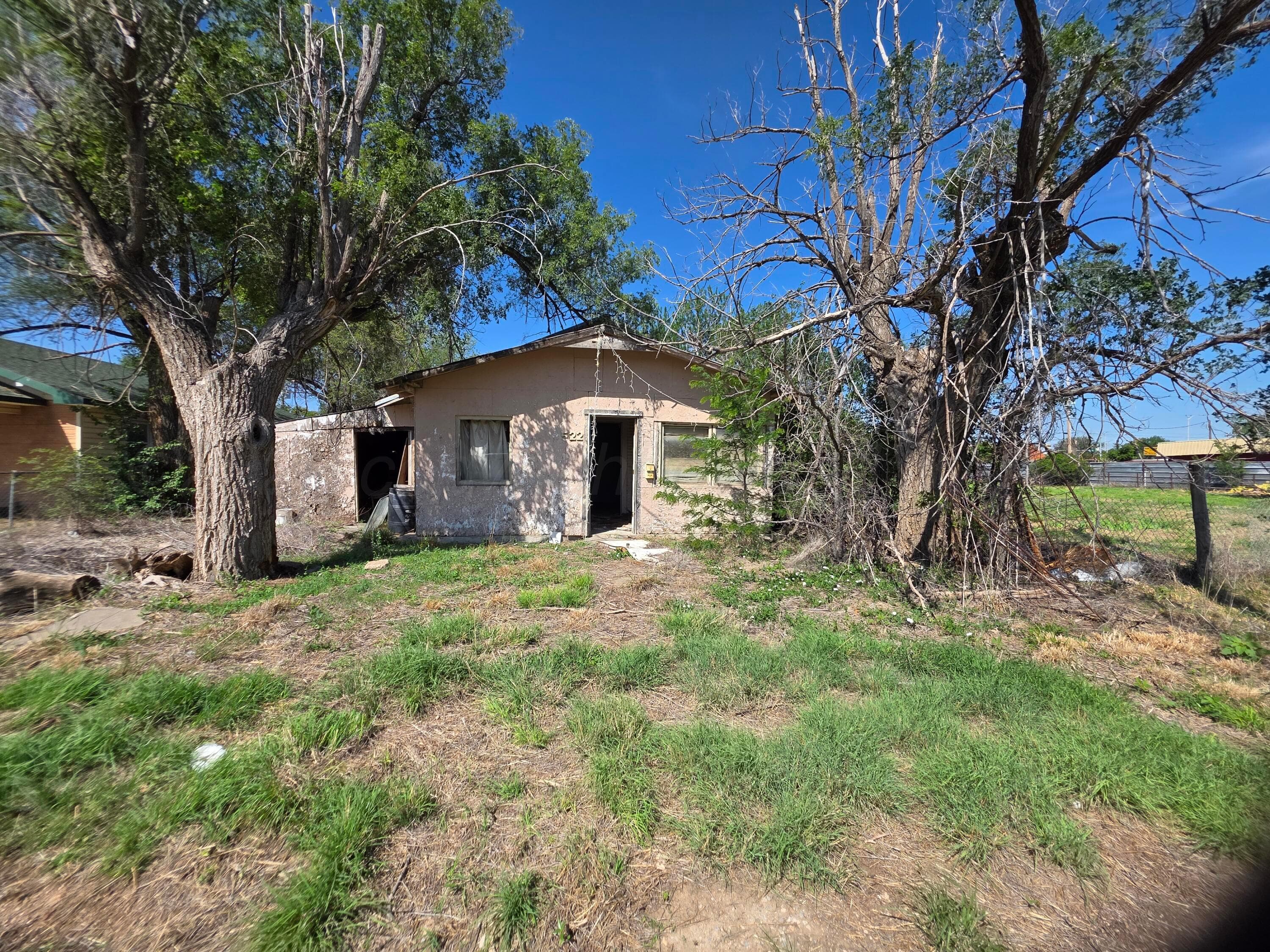 522 S Ballard Street, Pampa, TX 79065-7406
