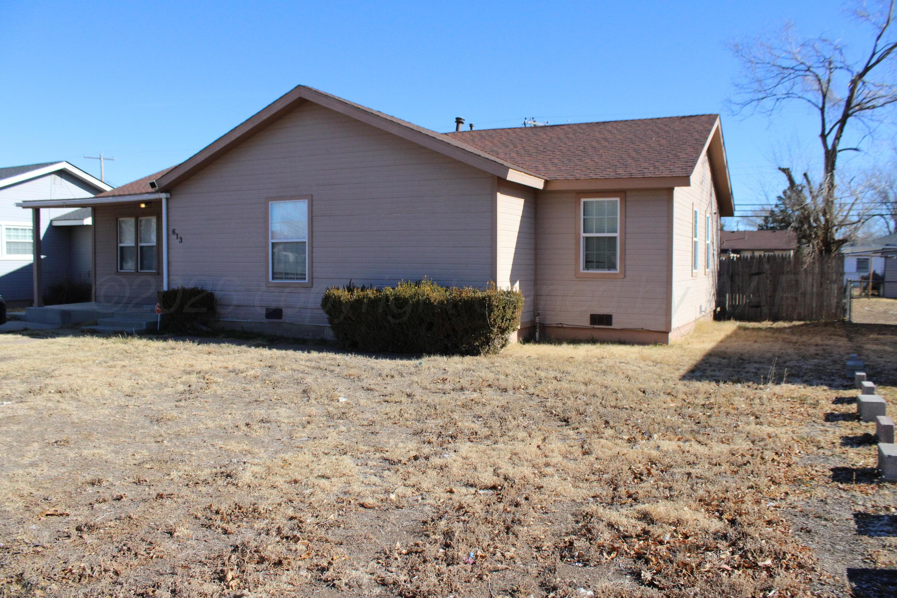 613 S MADDOX Avenue, Dumas, TX 79029-4543, photo 2