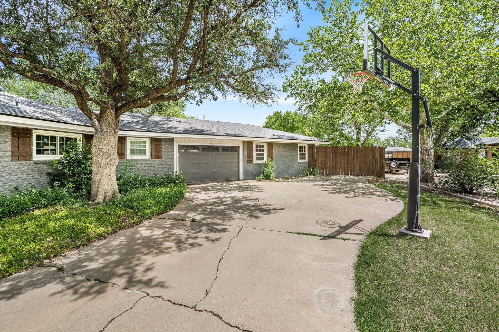 210 N Texas Avenue, Hereford, TX 79045, photo 3