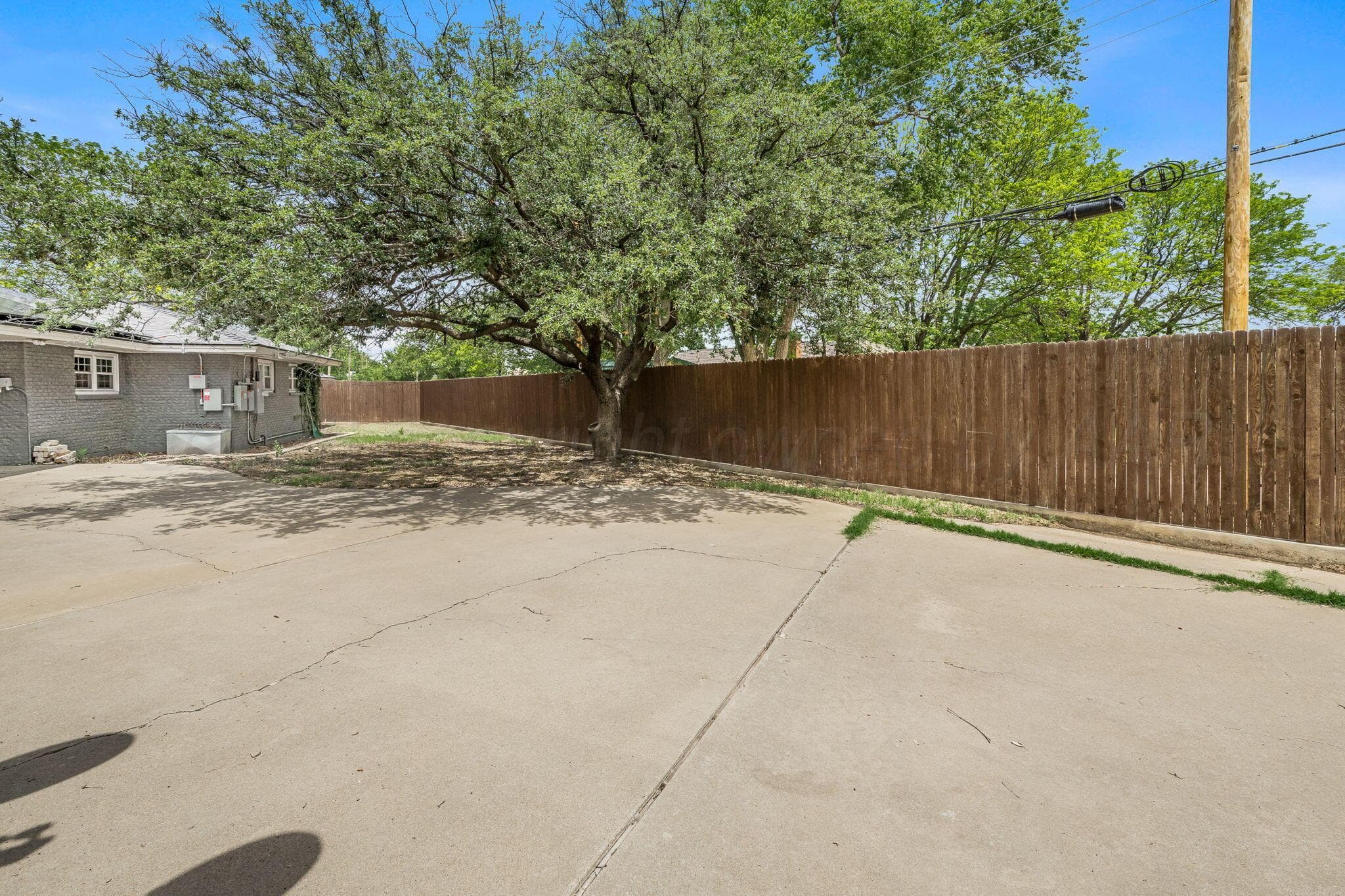 210 N Texas Avenue, Hereford, TX 79045, photo 5