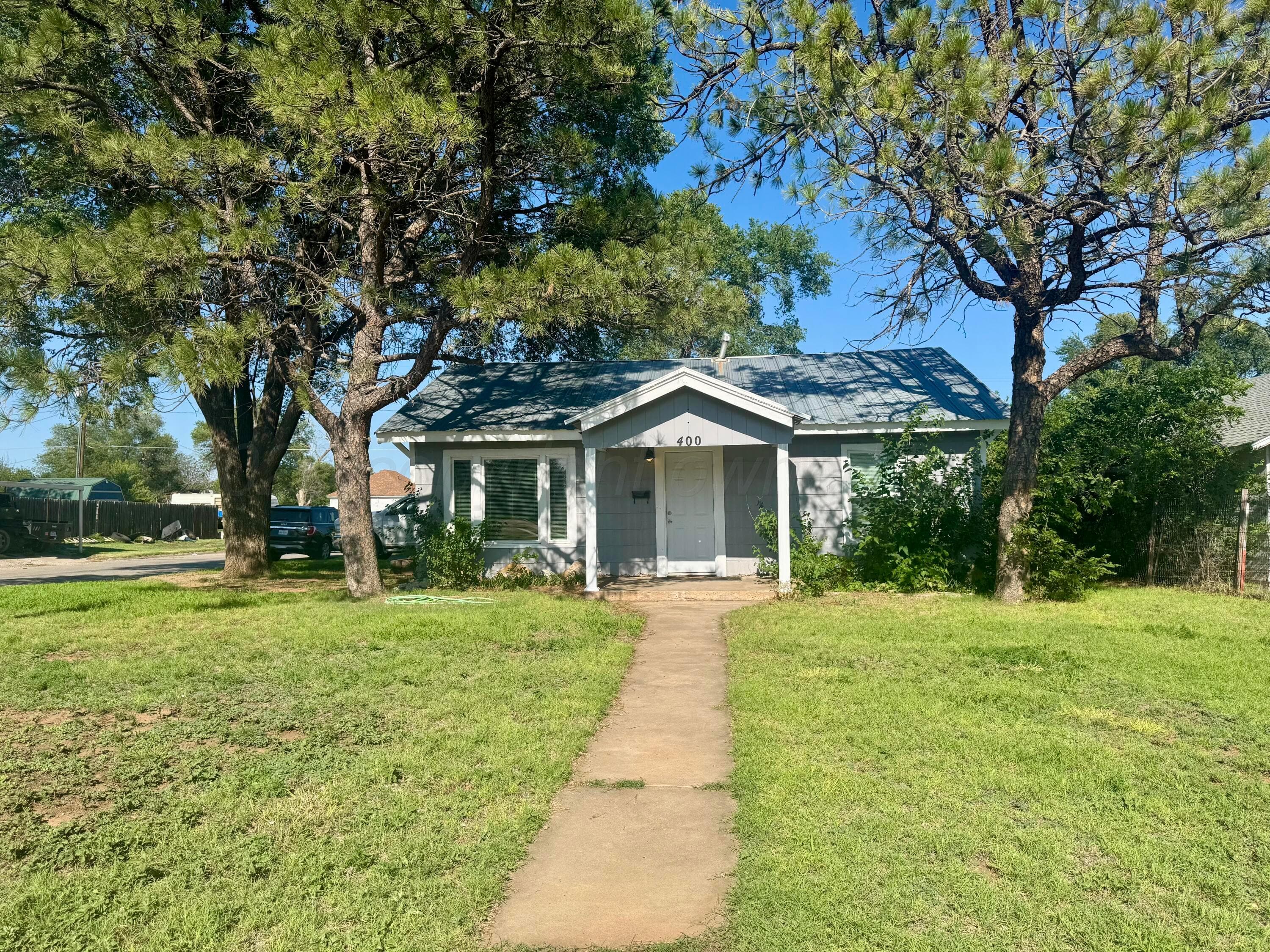 400 S Madden Street, Shamrock, TX 79079