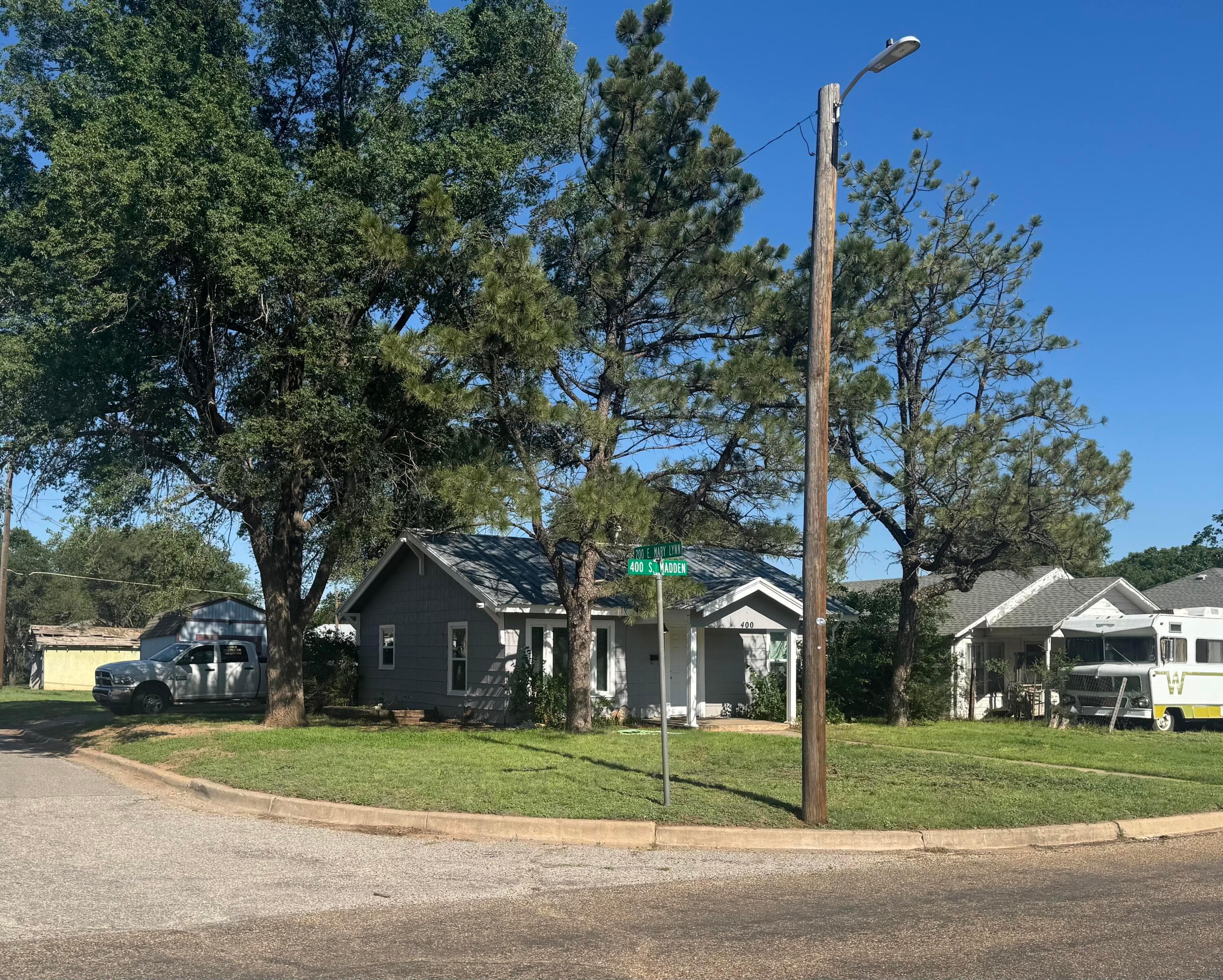 400 S Madden Street, Shamrock, TX 79079, photo 11