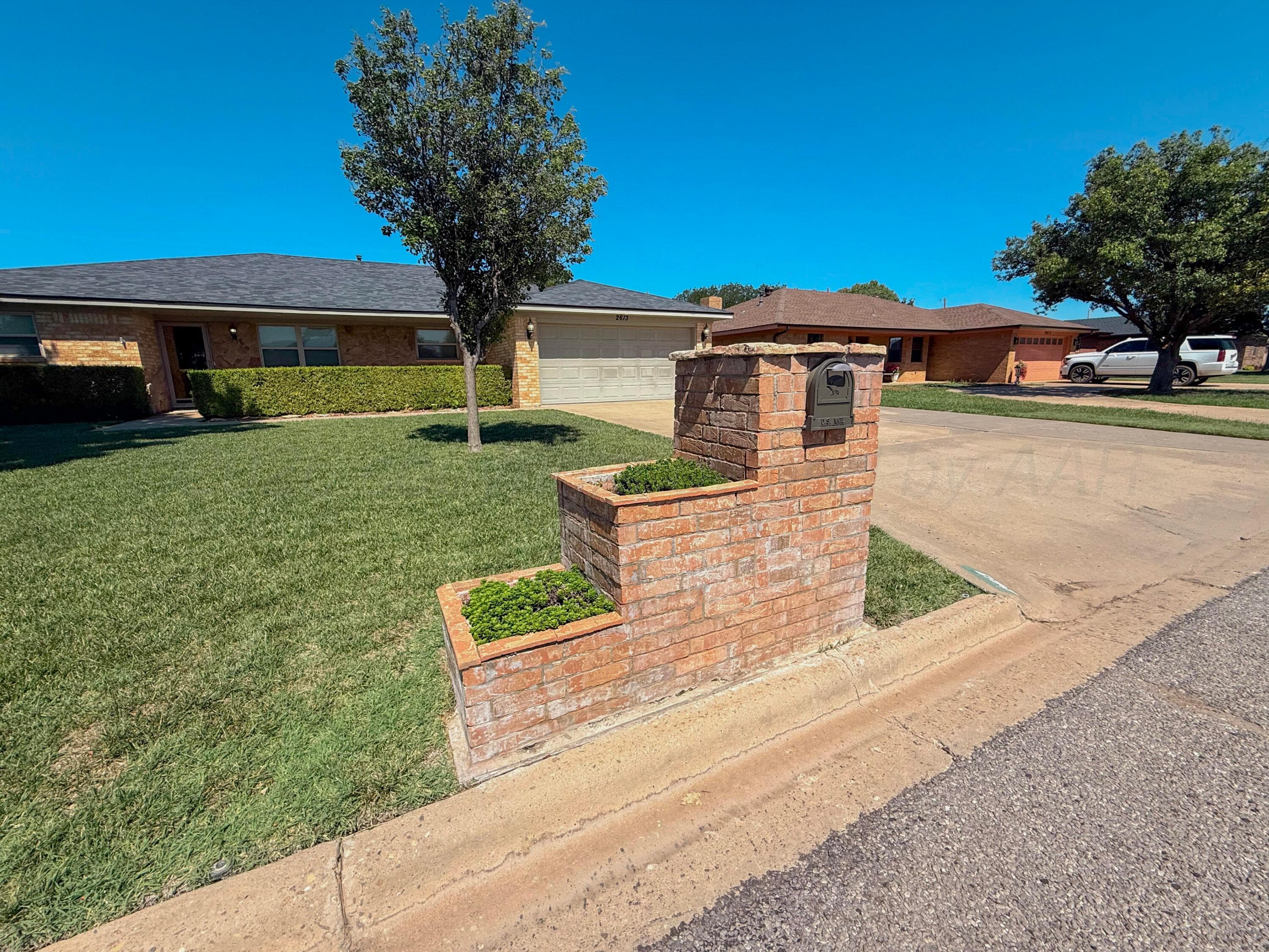 2613 N FIR Street, Pampa, TX 79065-3142, photo 3