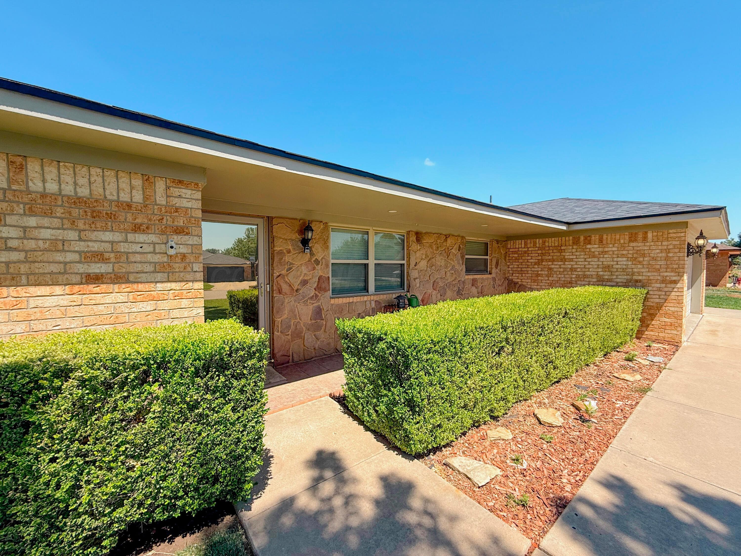 2613 N FIR Street, Pampa, TX 79065-3142, photo 7