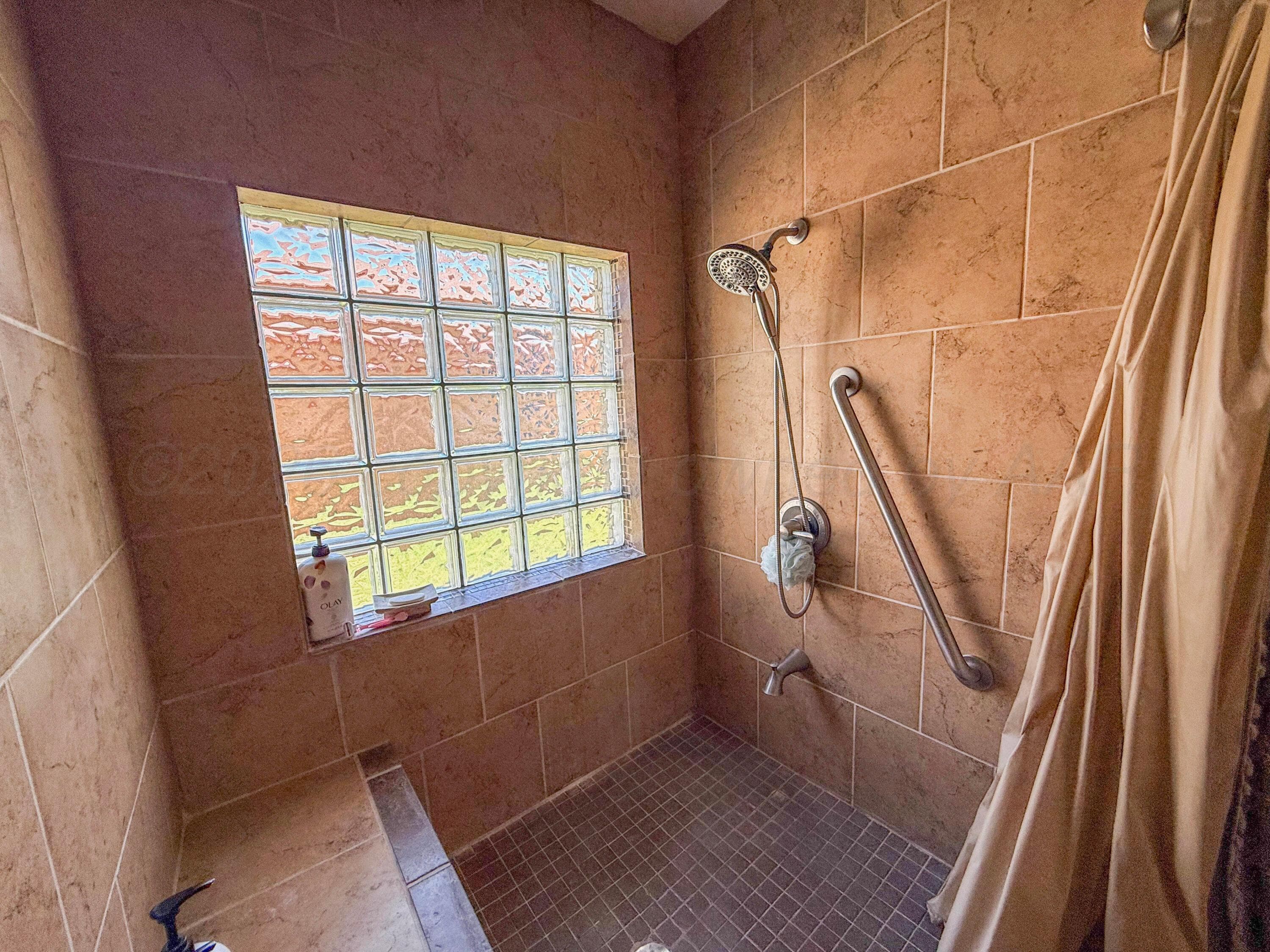 2613 N FIR Street, Pampa, TX 79065-3142, photo 17