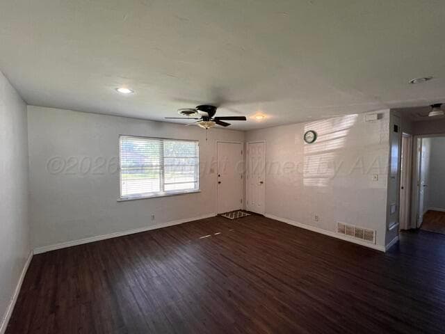 1104 S Haney Street, Spearman, TX 79081, photo 3
