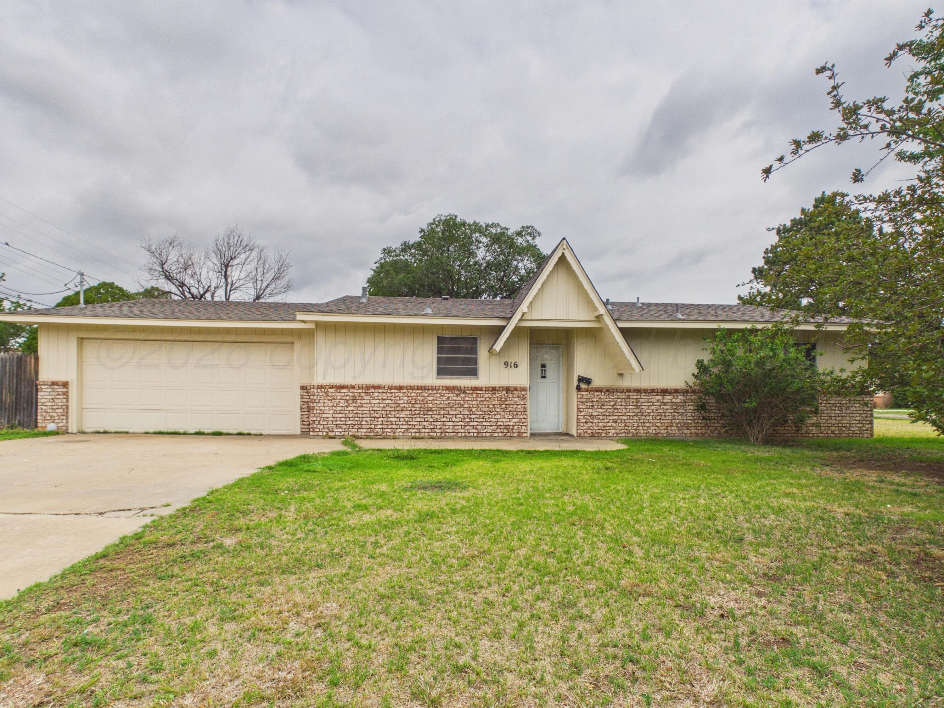916 E 10TH Street, Dumas, TX 79029-5207, photo 16