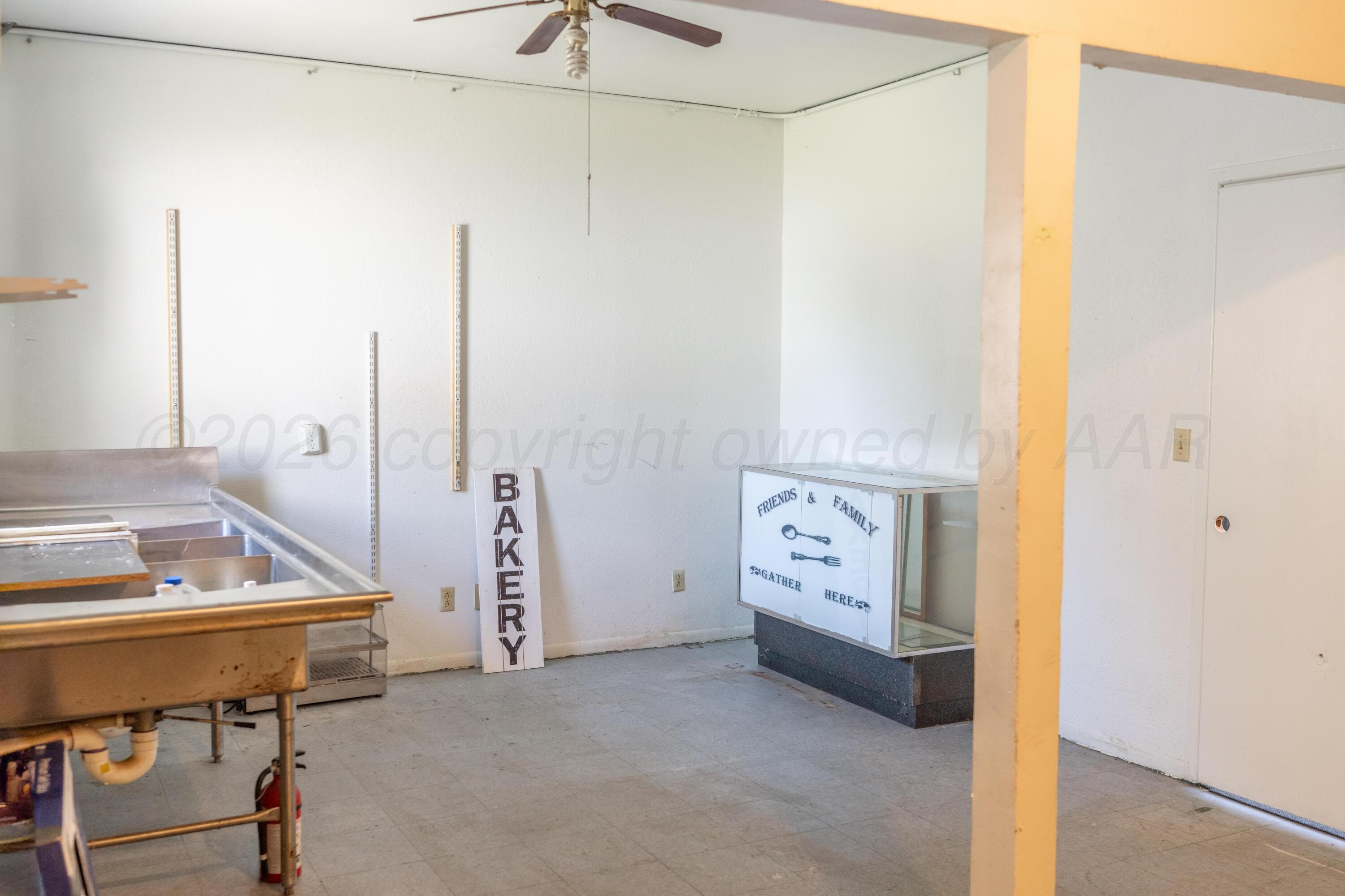 114 E Texas Avenue, Wheeler, TX 79096, photo 18