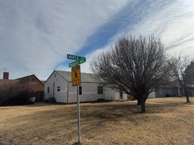 410 Maple Street, Darrouzett, TX 79024, photo 3