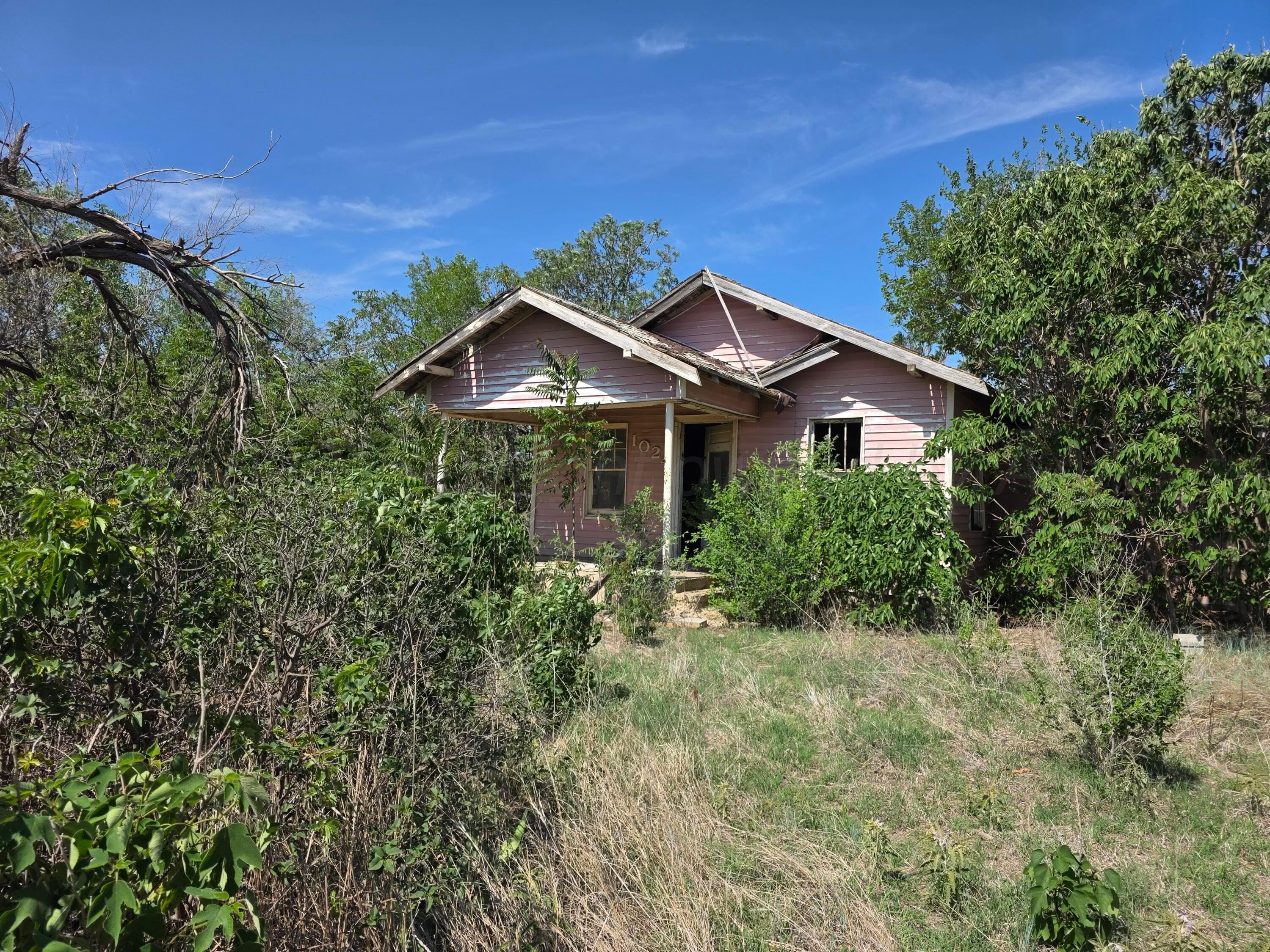 1024 S Clark Street, Pampa, TX 79065-8031