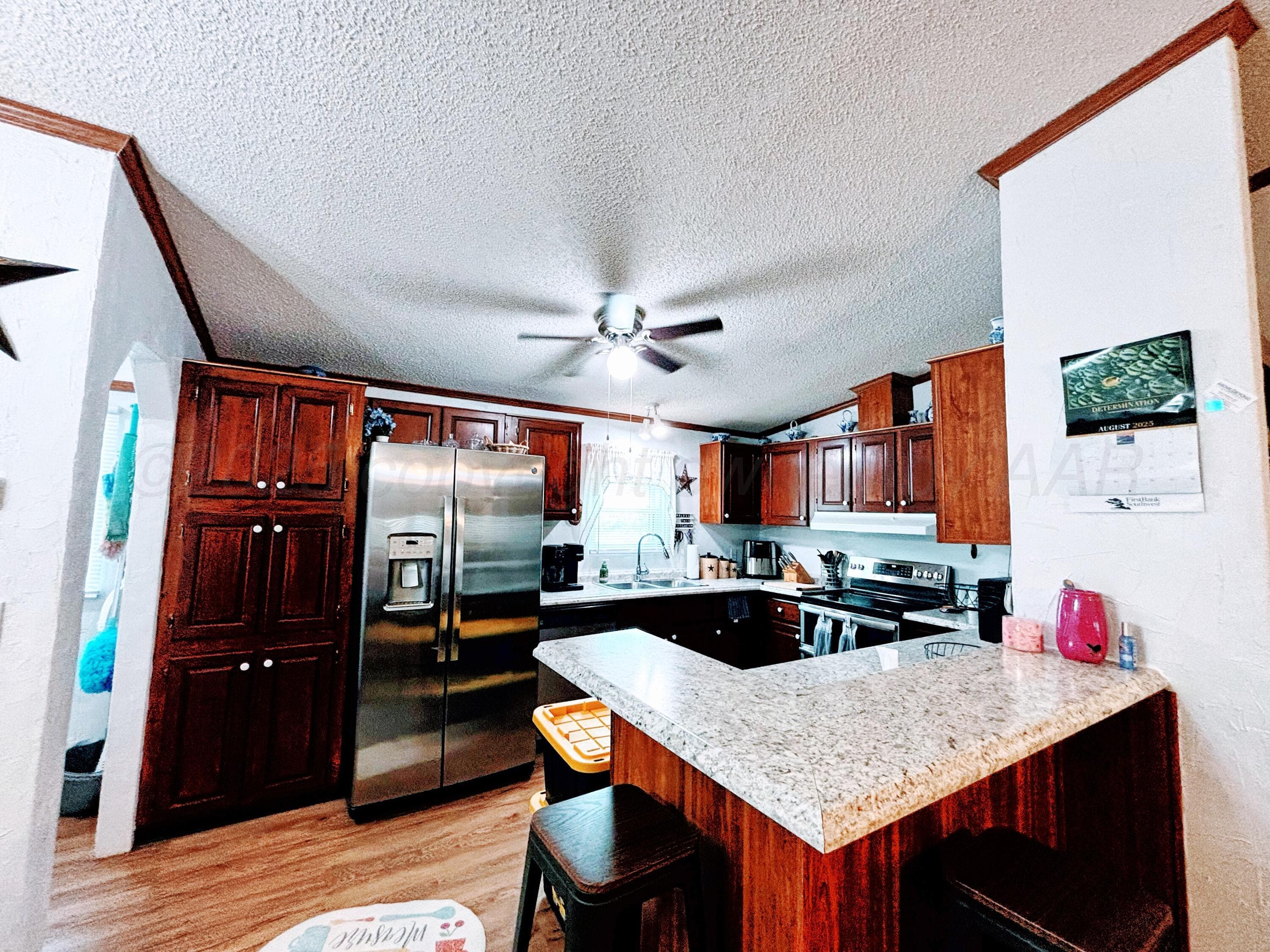 1010 S Baylor Street, Perryton, TX 79070, photo 8