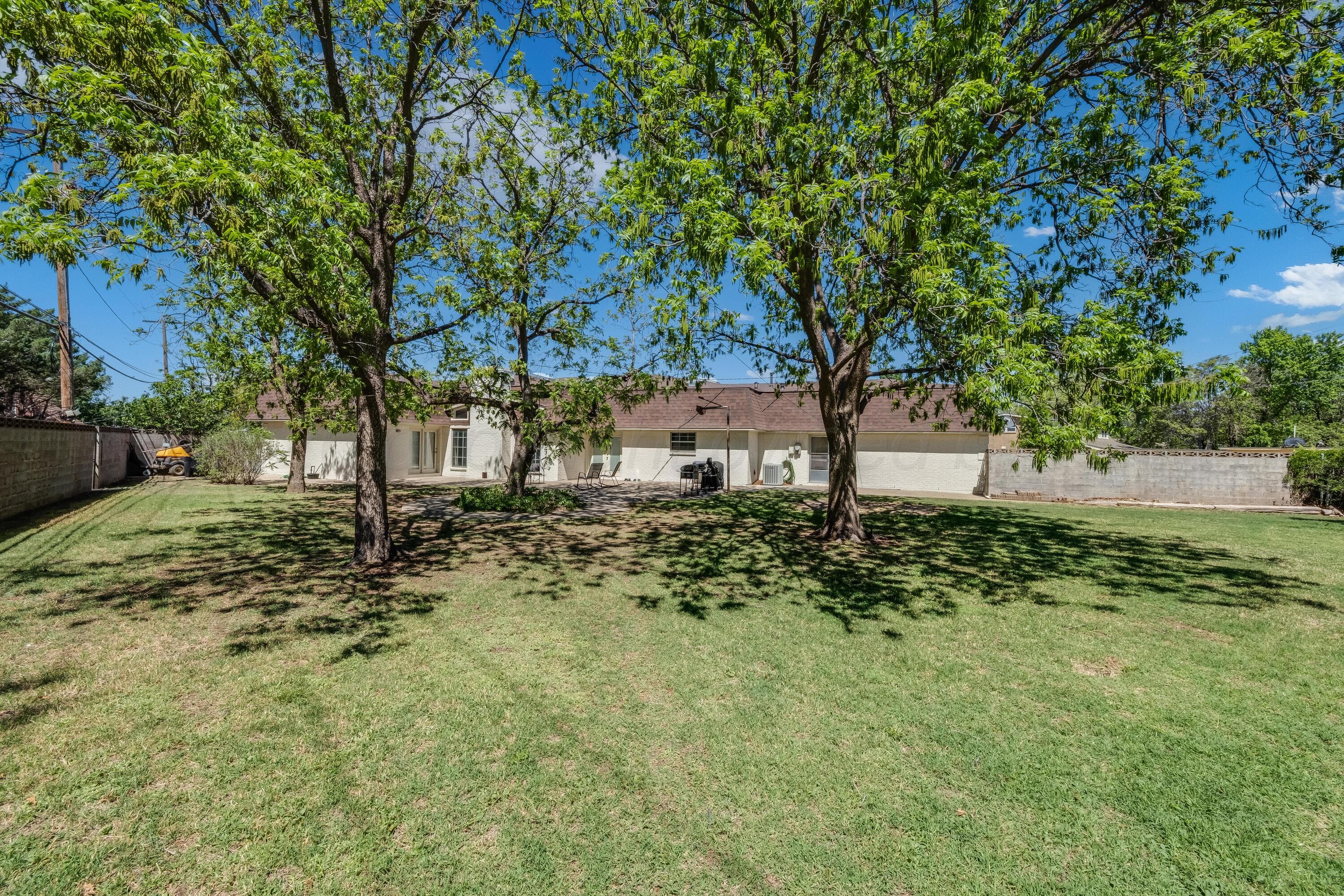 130 BAILEY Avenue, Dumas, TX 79029-3556, photo 41