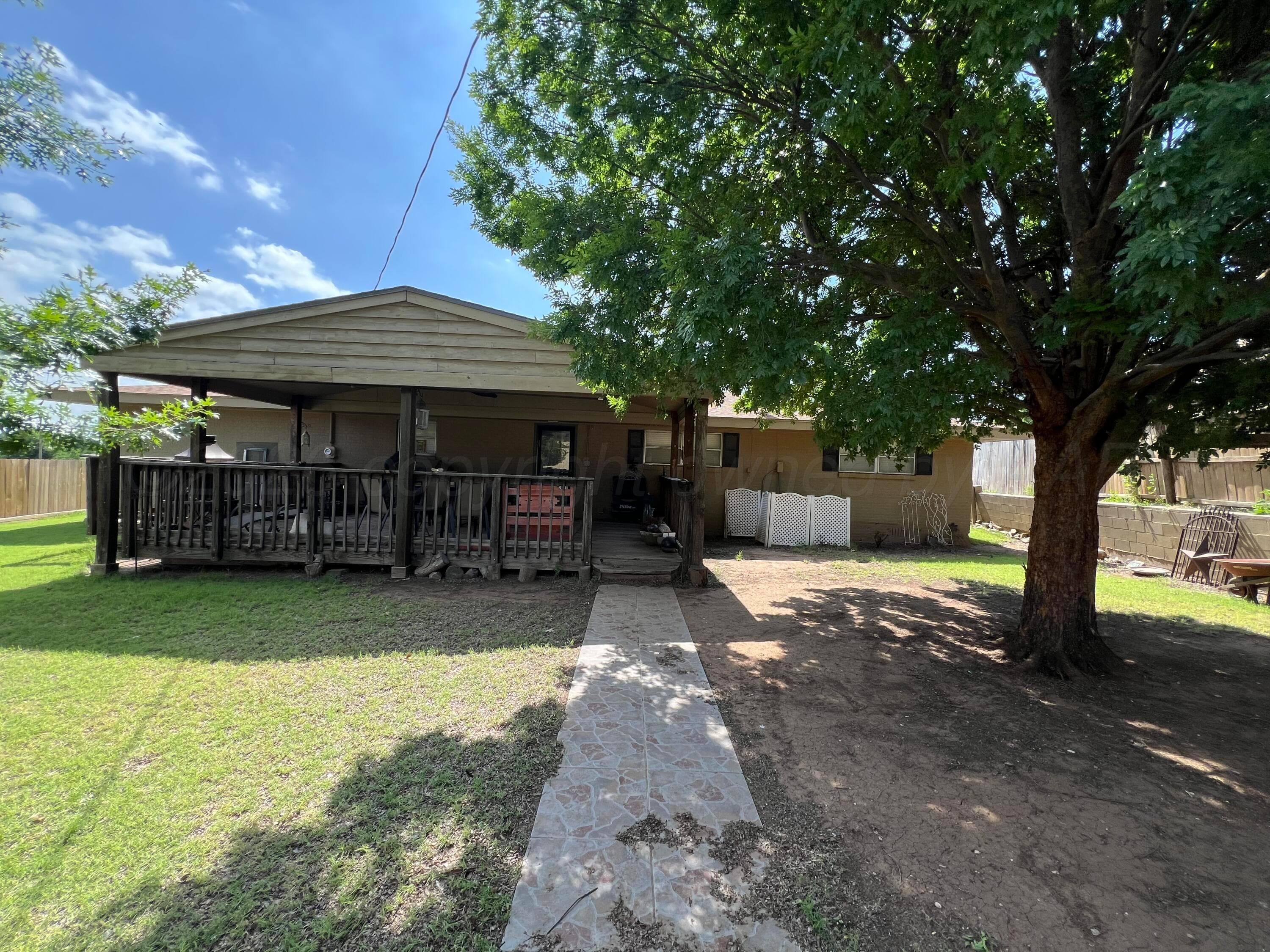 109 Sperry Drive, Follett, TX 79034, photo 2