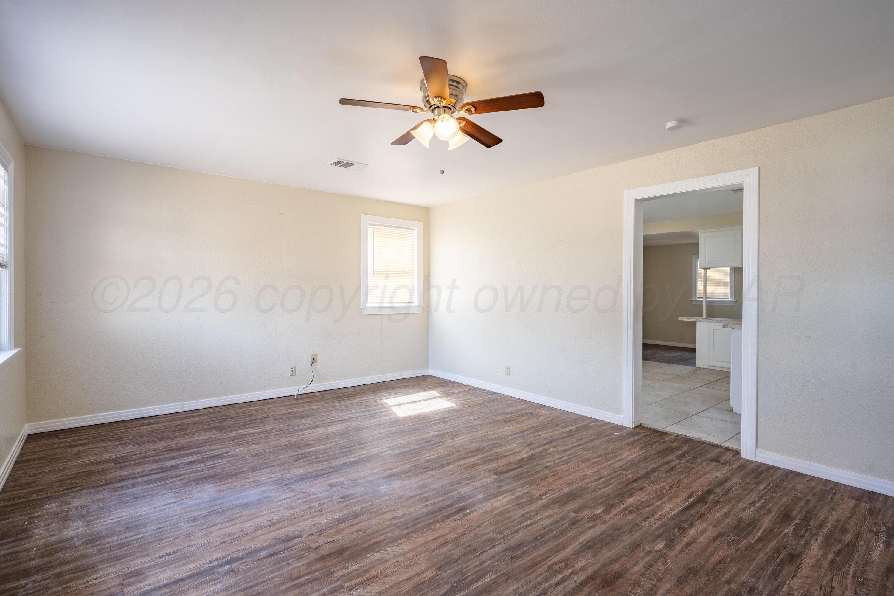 4002 S BOWIE Street, Amarillo, TX 79110-1240, photo 2