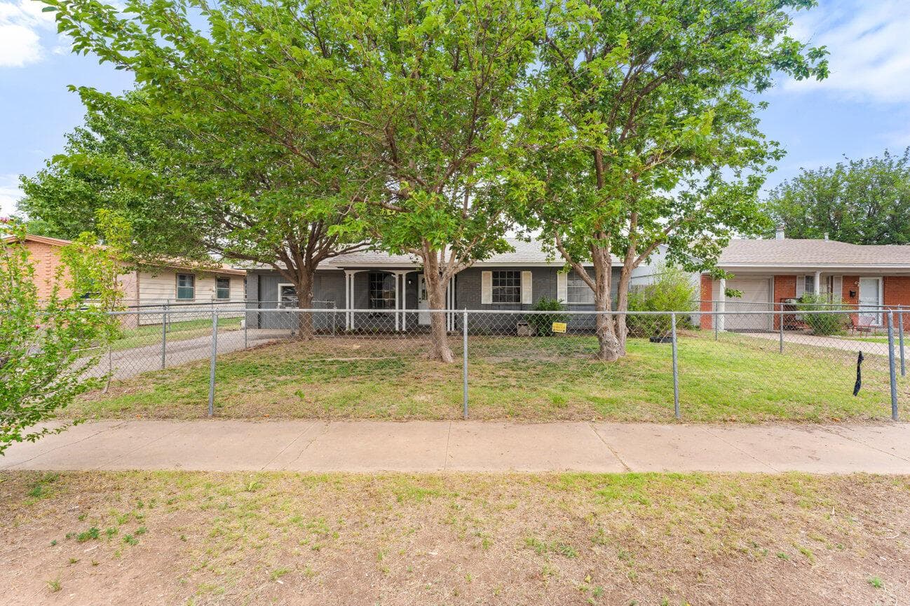 2911 BROWNING Street, Amarillo, TX 79103-4703