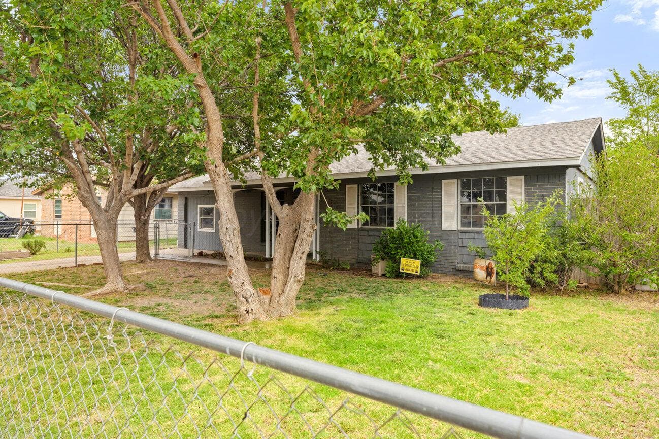 2911 BROWNING Street, Amarillo, TX 79103-4703, photo 2