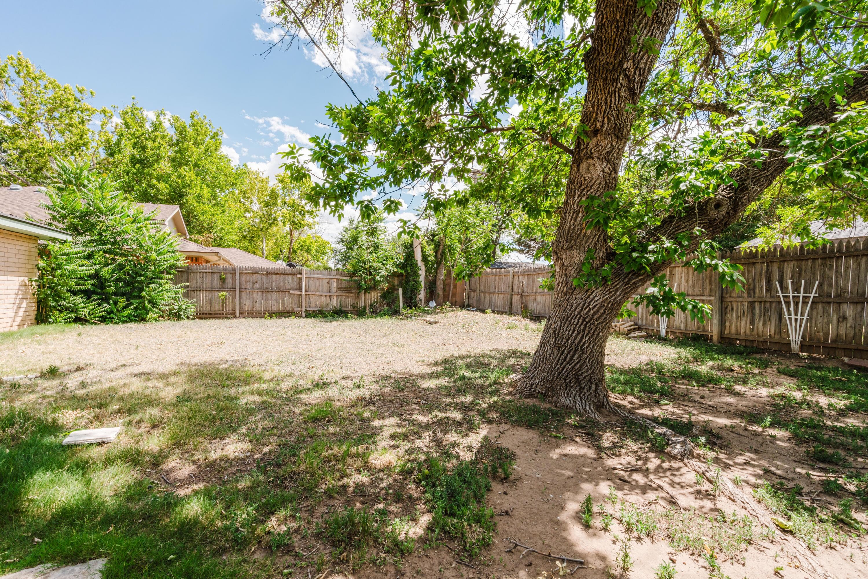 219 BAILEY Avenue, Dumas, TX 79029, photo 33