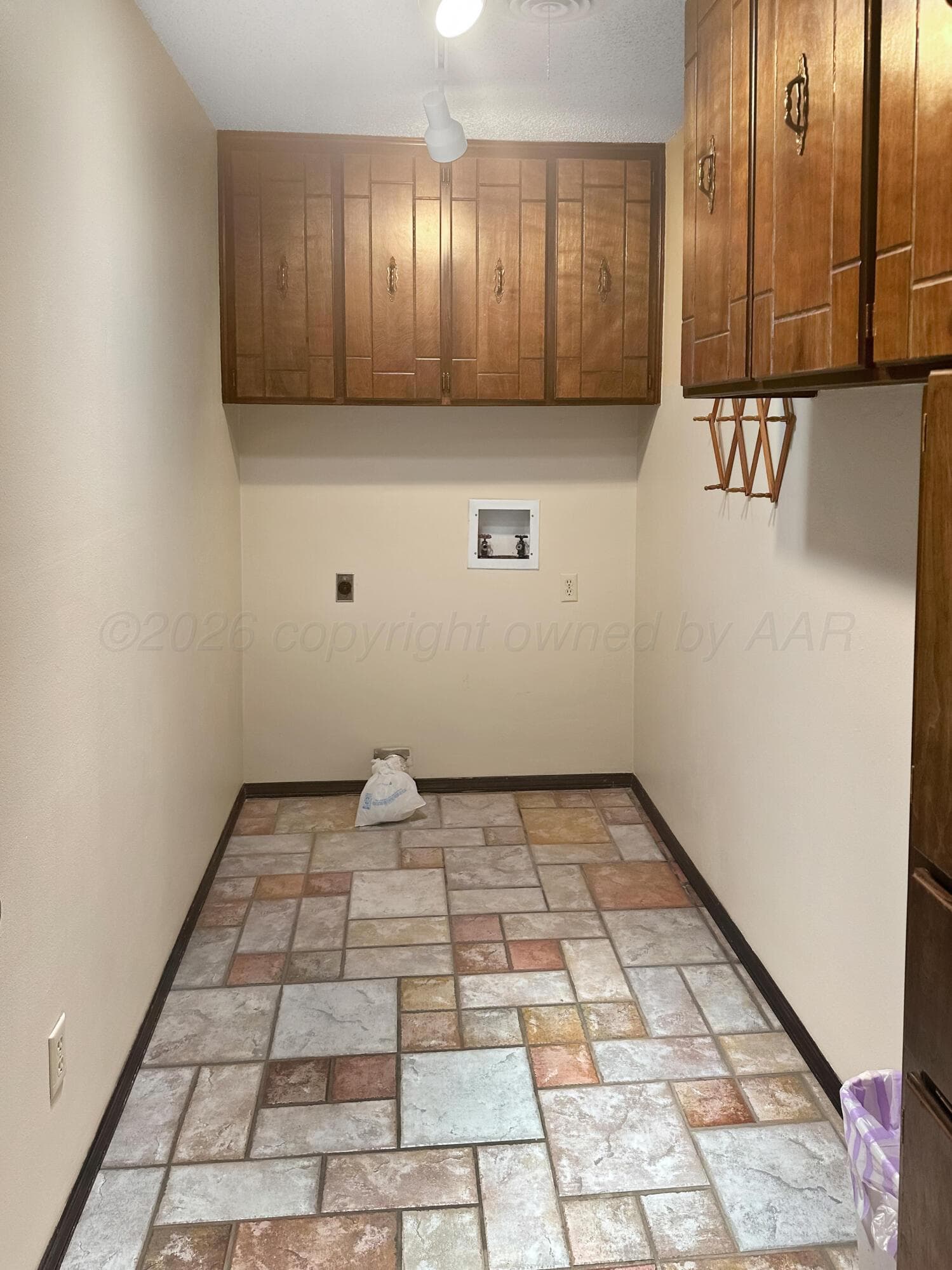 1511 Canyon Drive, Borger, TX 79007, photo 11