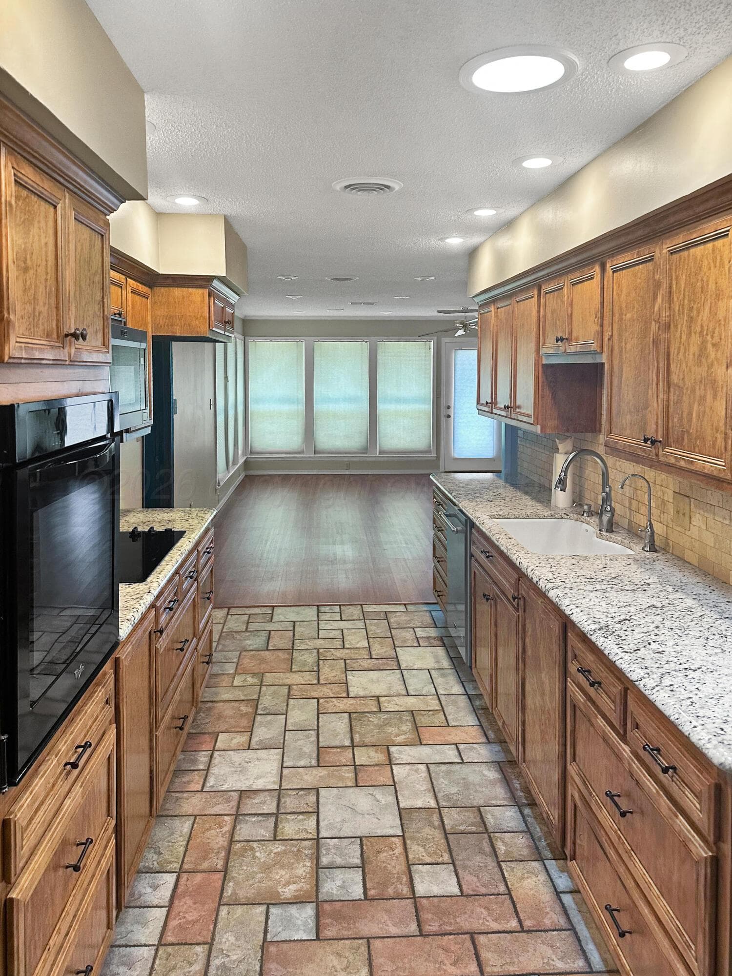 1511 Canyon Drive, Borger, TX 79007, photo 7