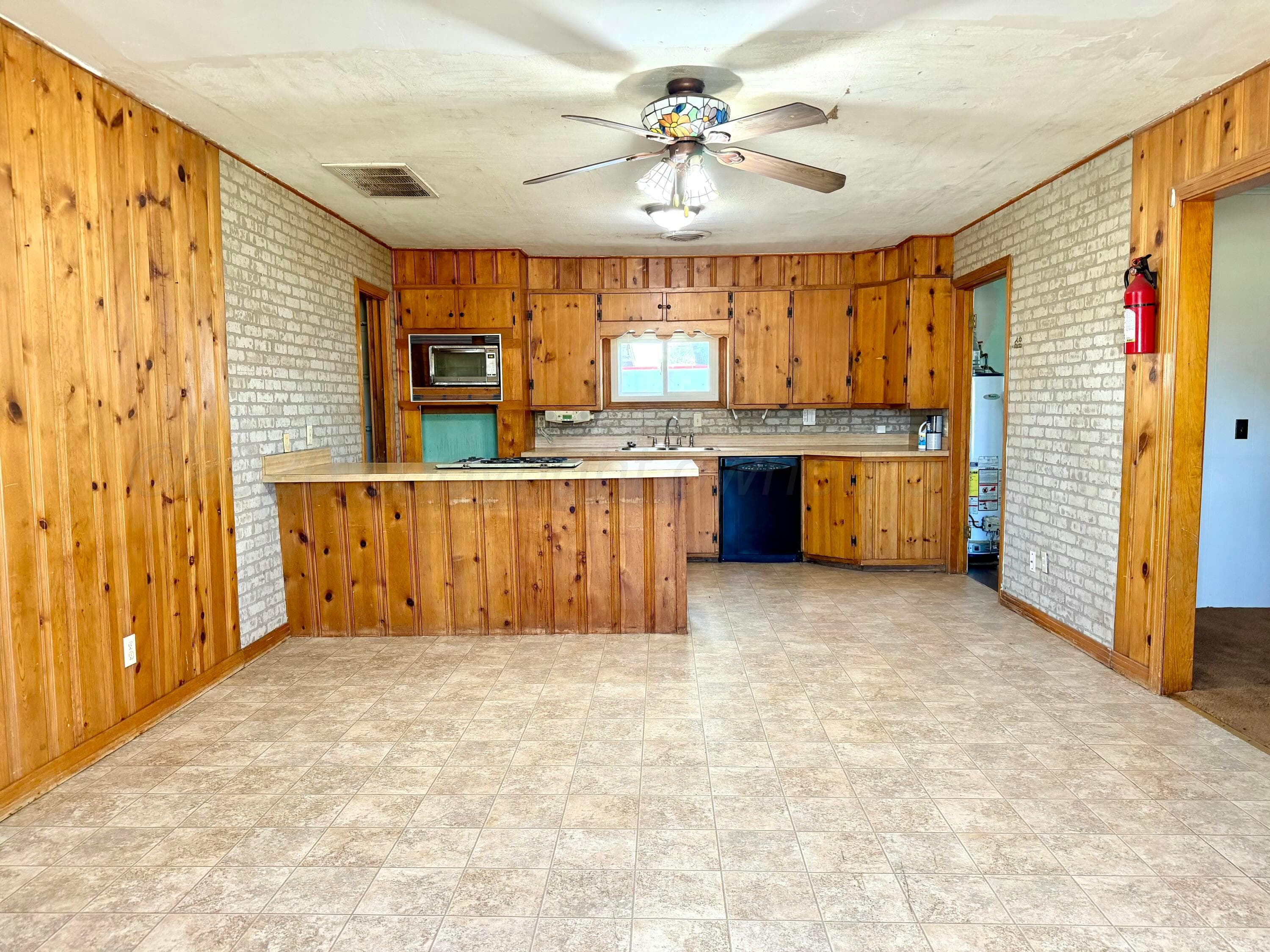 519 E 2nd, Stinnett, TX 79083, photo 8