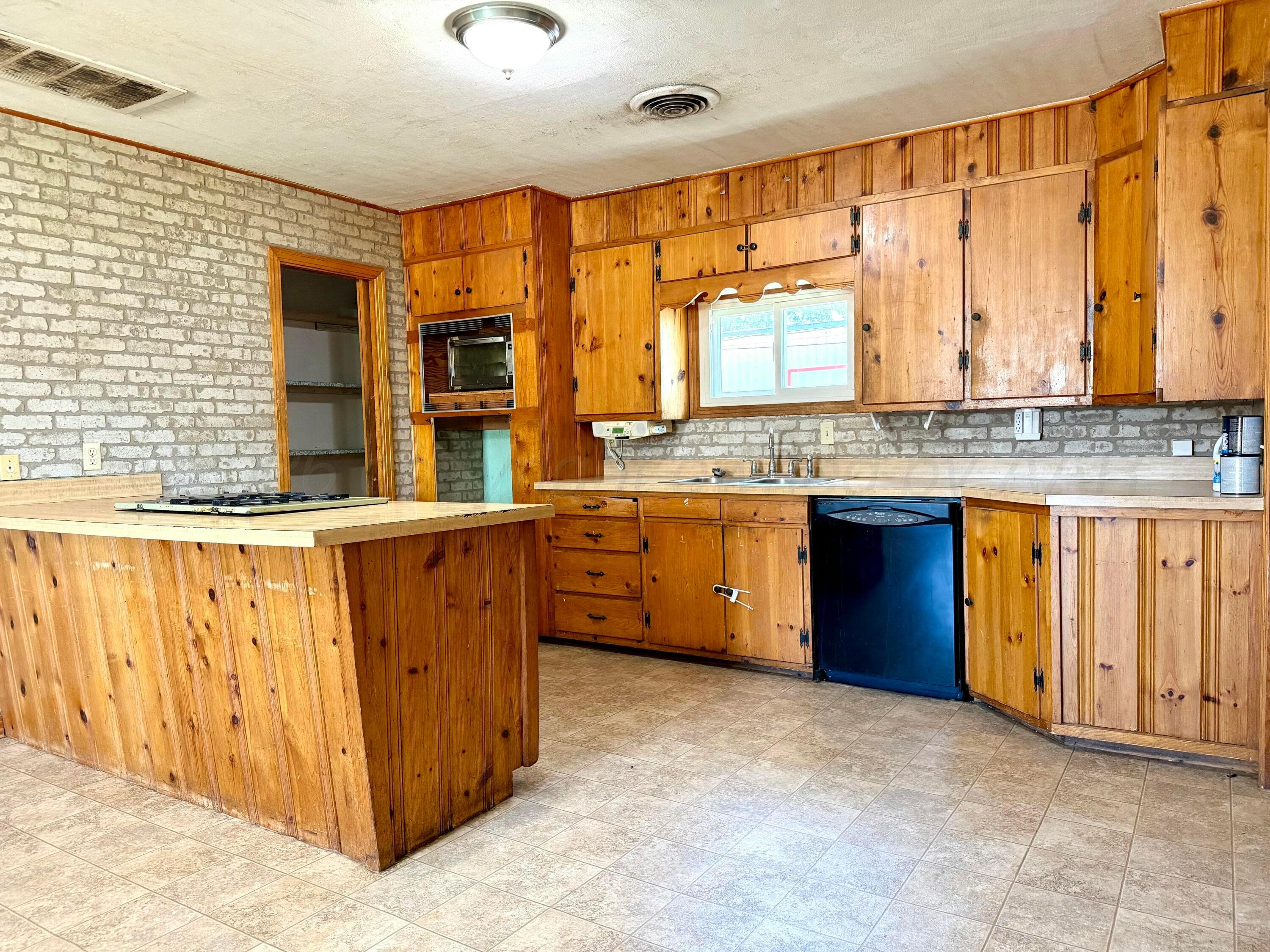 519 E 2nd, Stinnett, TX 79083, photo 9