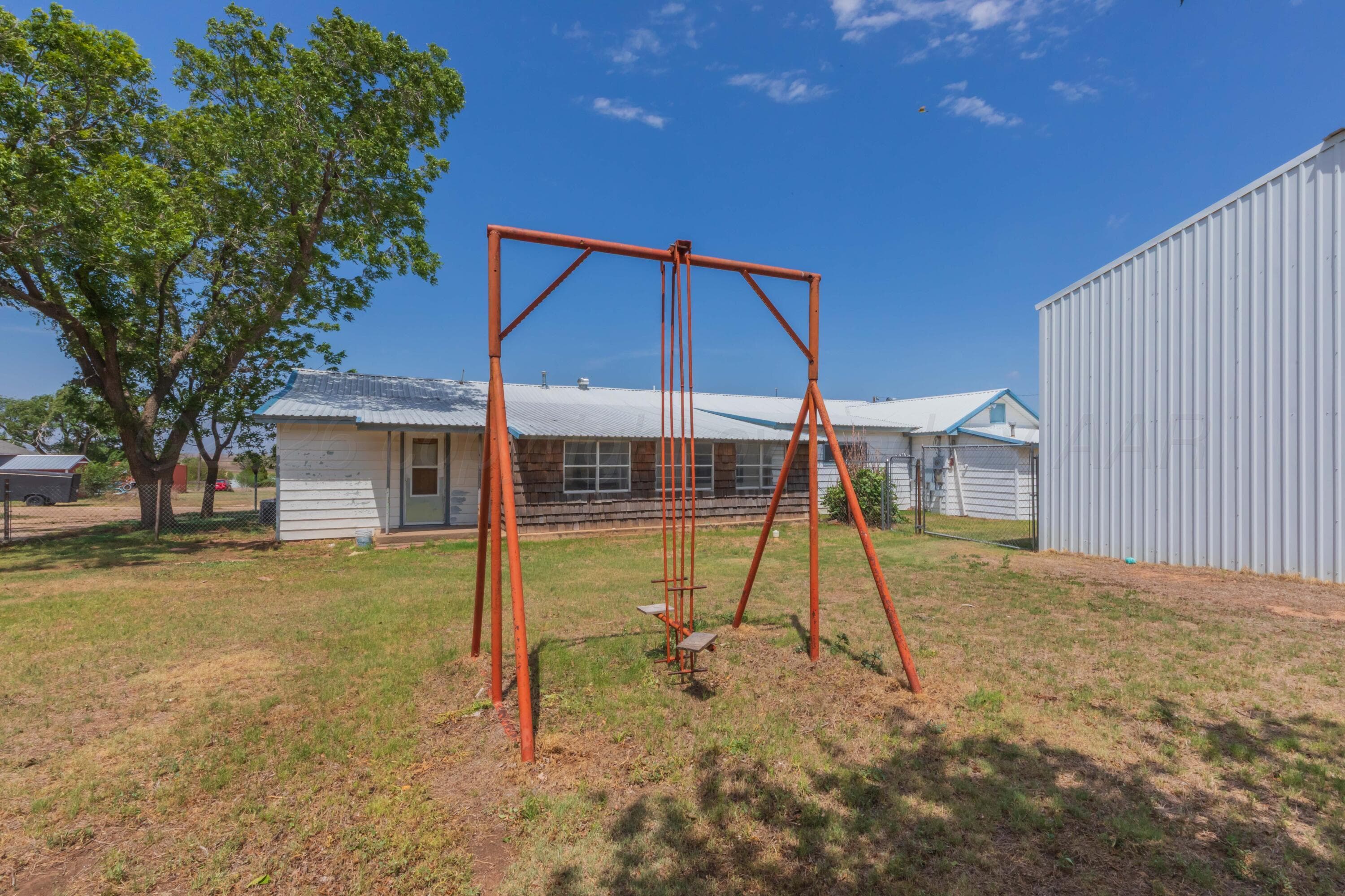 901 LINDBERG Street, Skellytown, TX 79080-1873, photo 23
