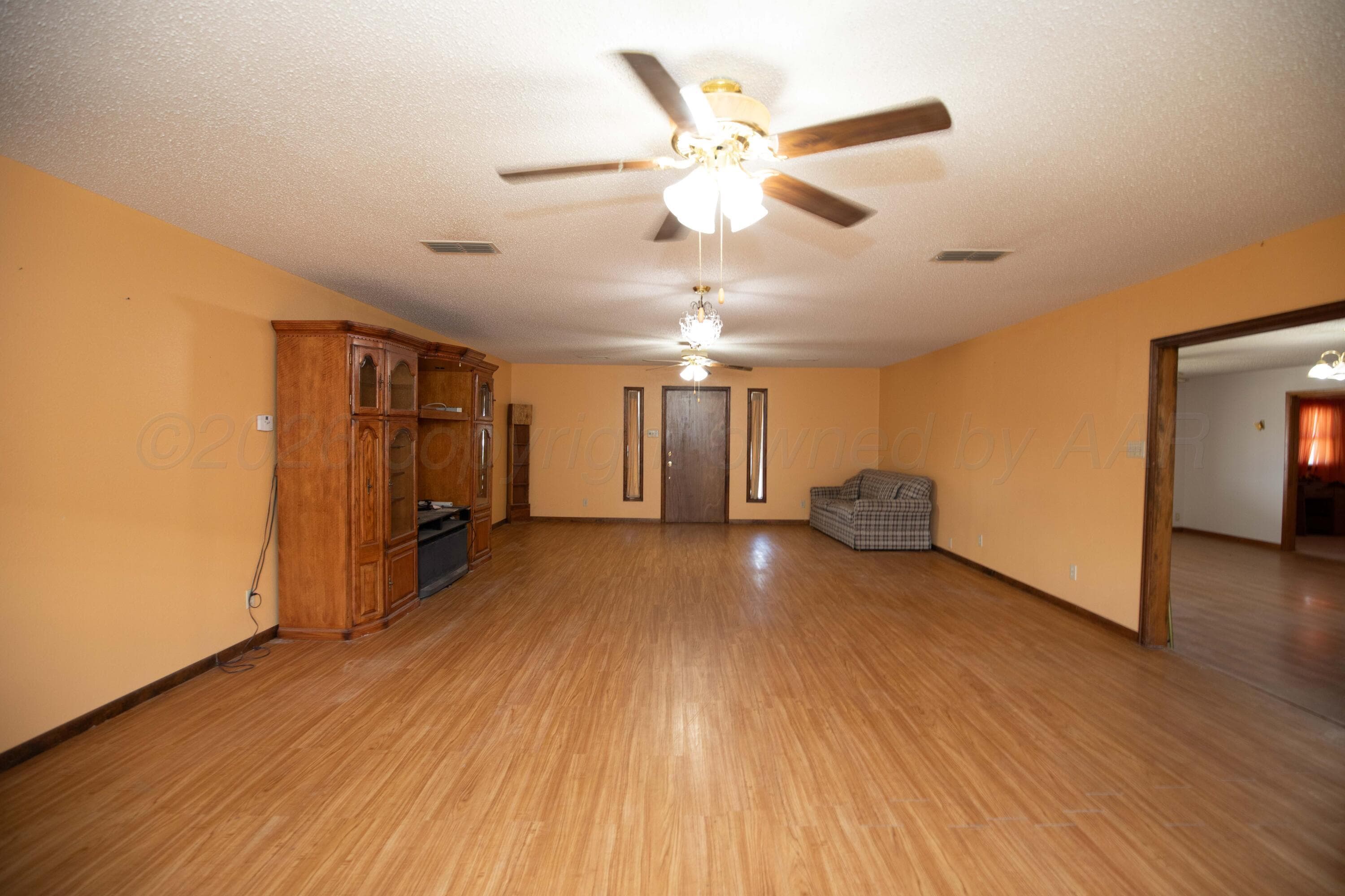 901 LINDBERG Street, Skellytown, TX 79080-1873, photo 13