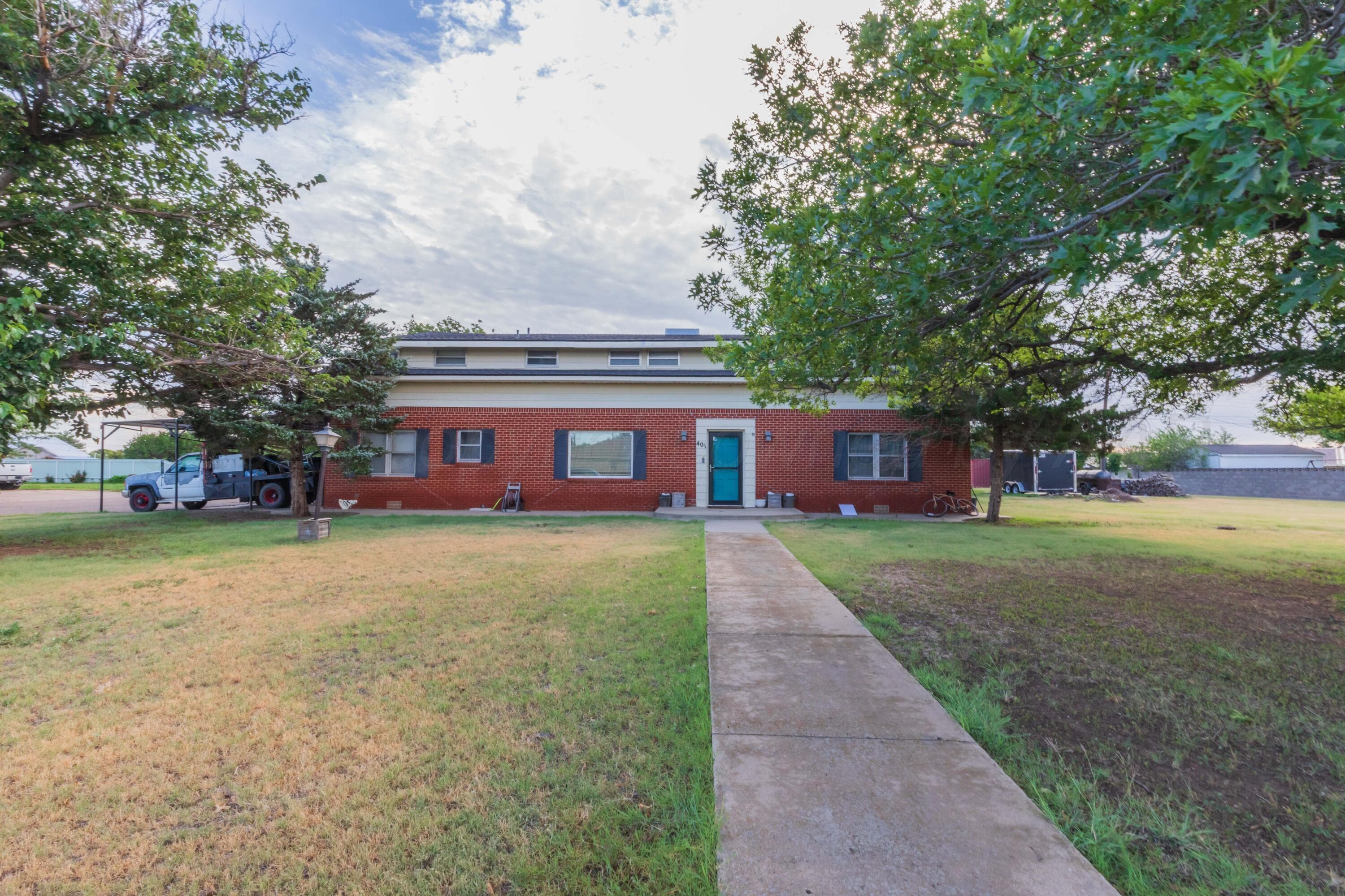 401 S WARREN Street, White Deer, TX 79097, photo 2