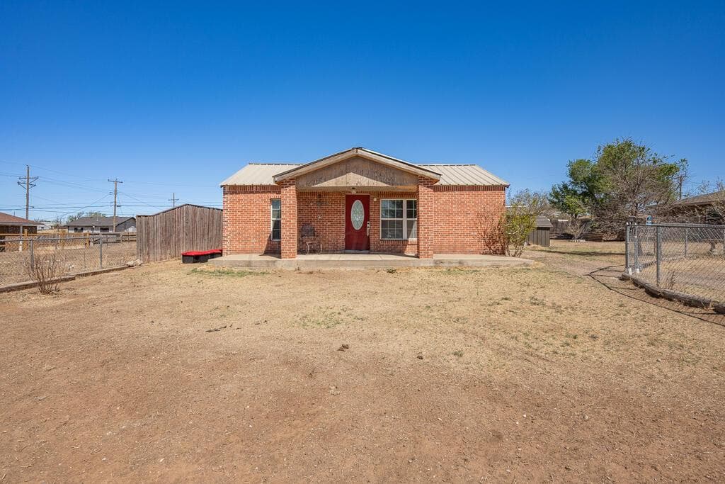 1332 NW 10th Avenue, Amarillo, TX 79107, photo 2