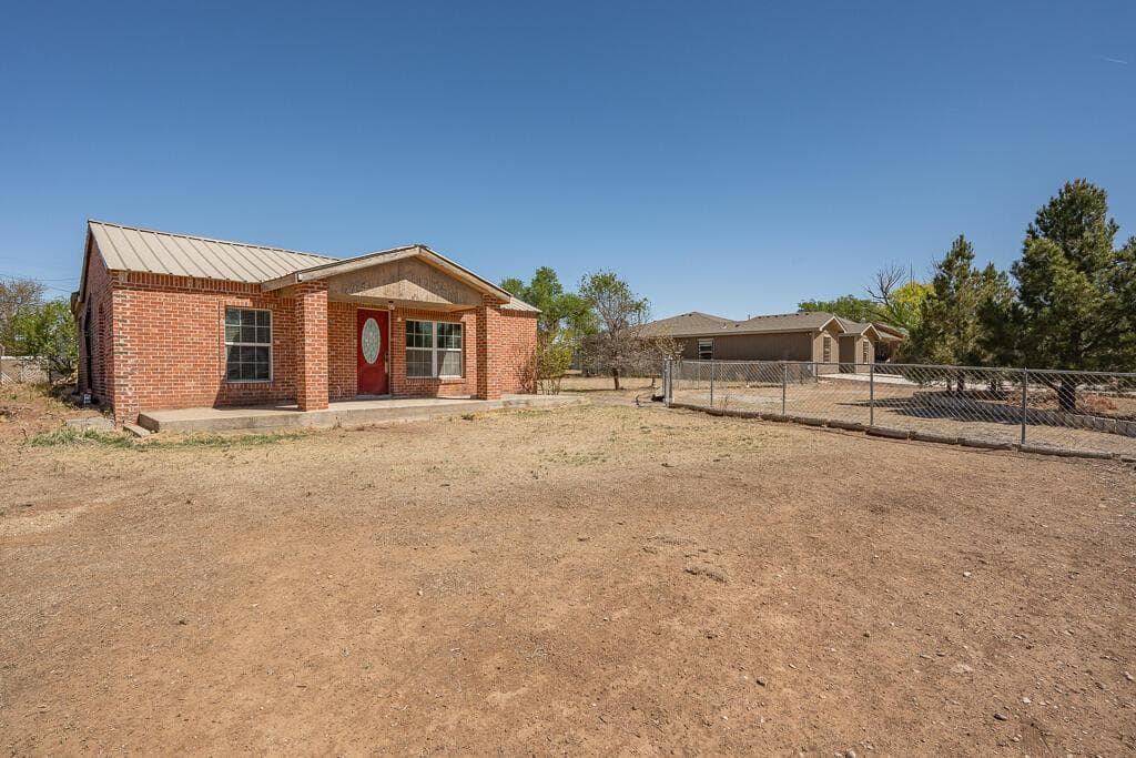 1332 NW 10th Avenue, Amarillo, TX 79107