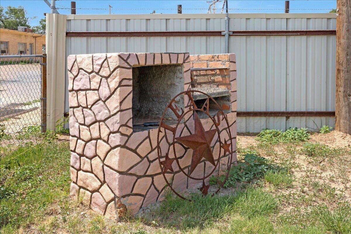 406 S CROCKETT Street, Amarillo, TX 79106, photo 22