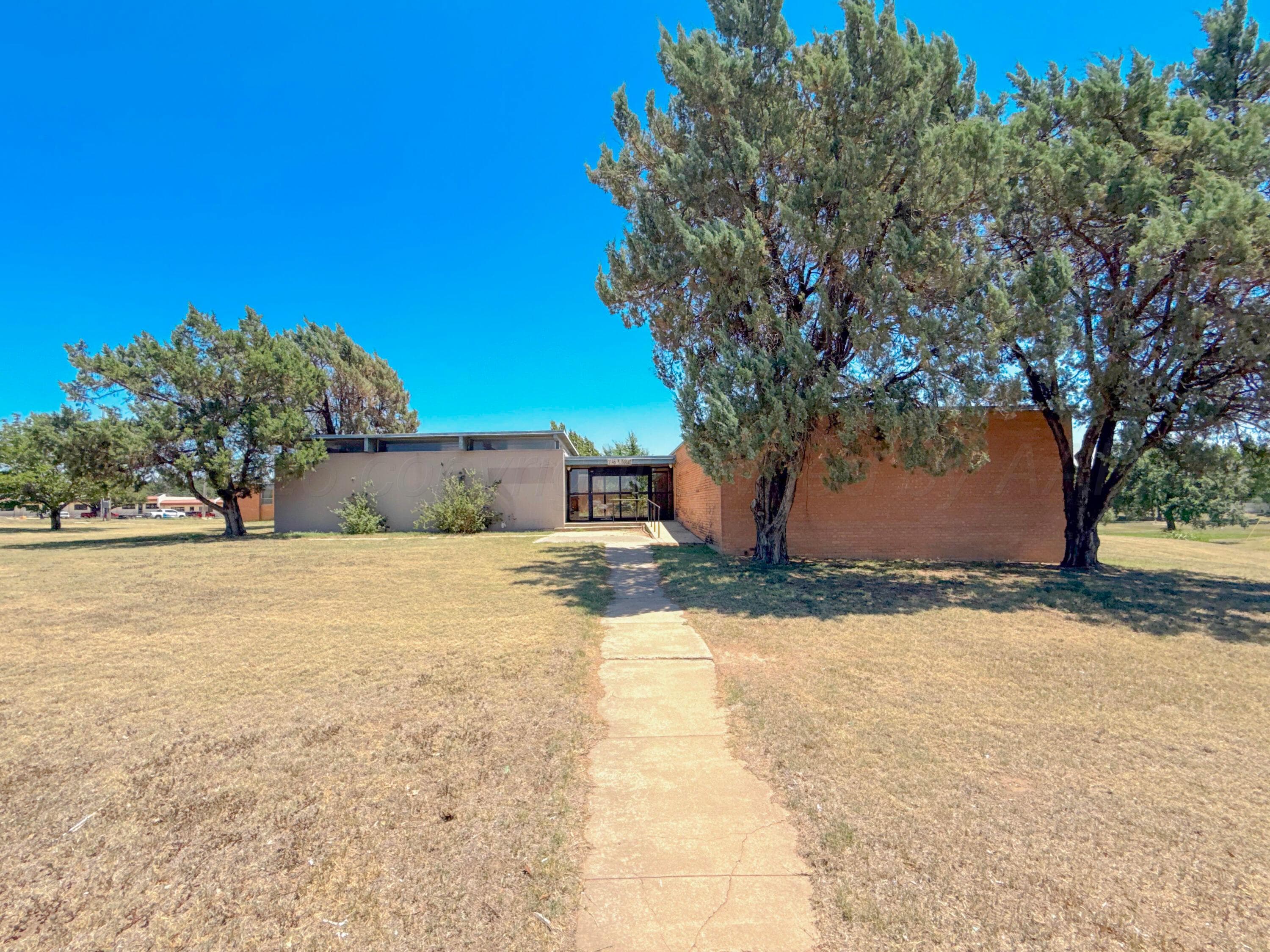 1146 N HOBART Street, Pampa, TX 79065-4604