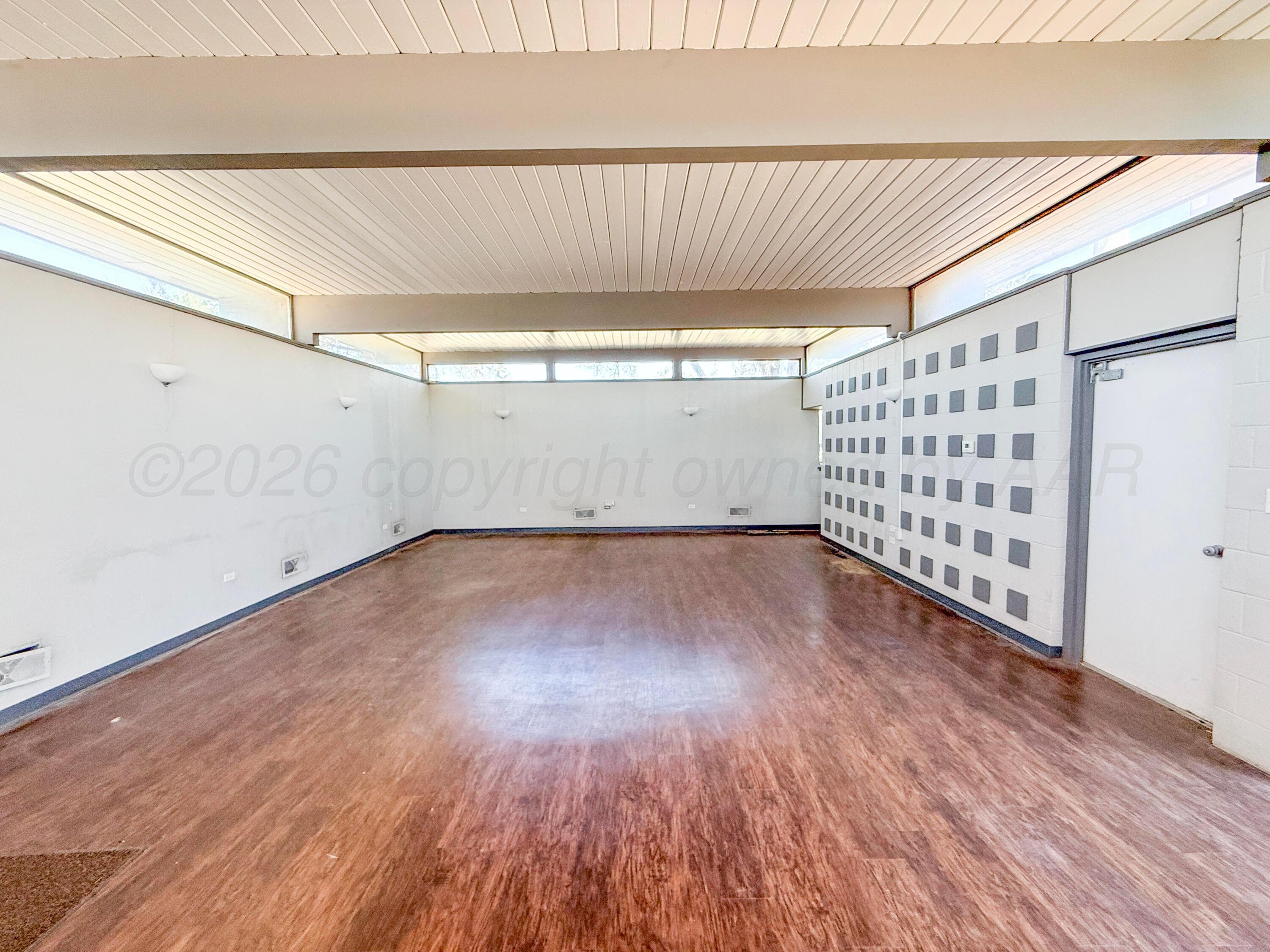 1146 N HOBART Street, Pampa, TX 79065-4604, photo 9