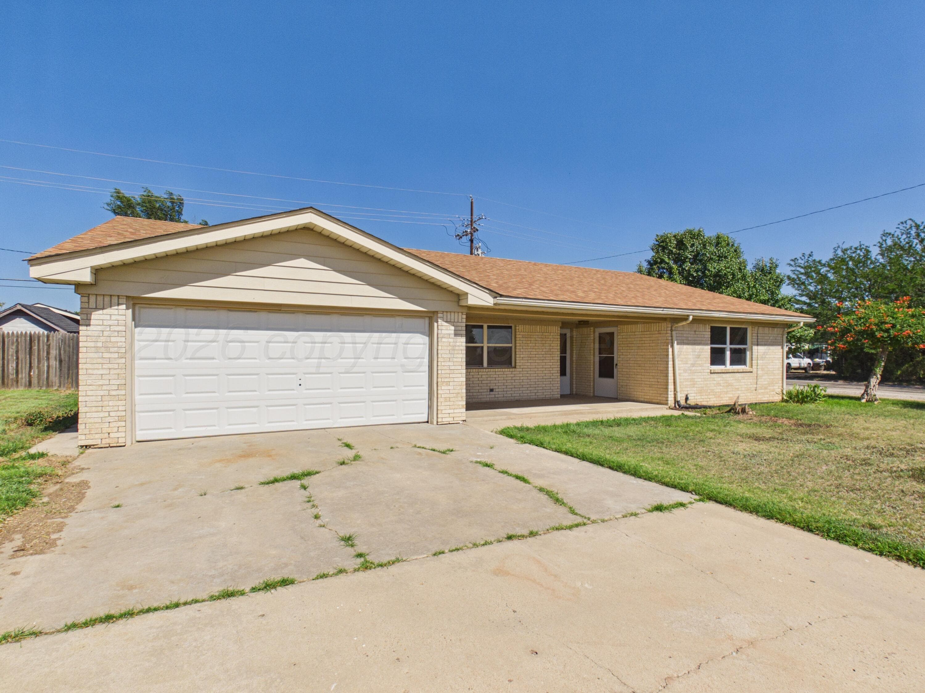 1800 LYNN Street, Pampa, TX 79065-3232, photo 2