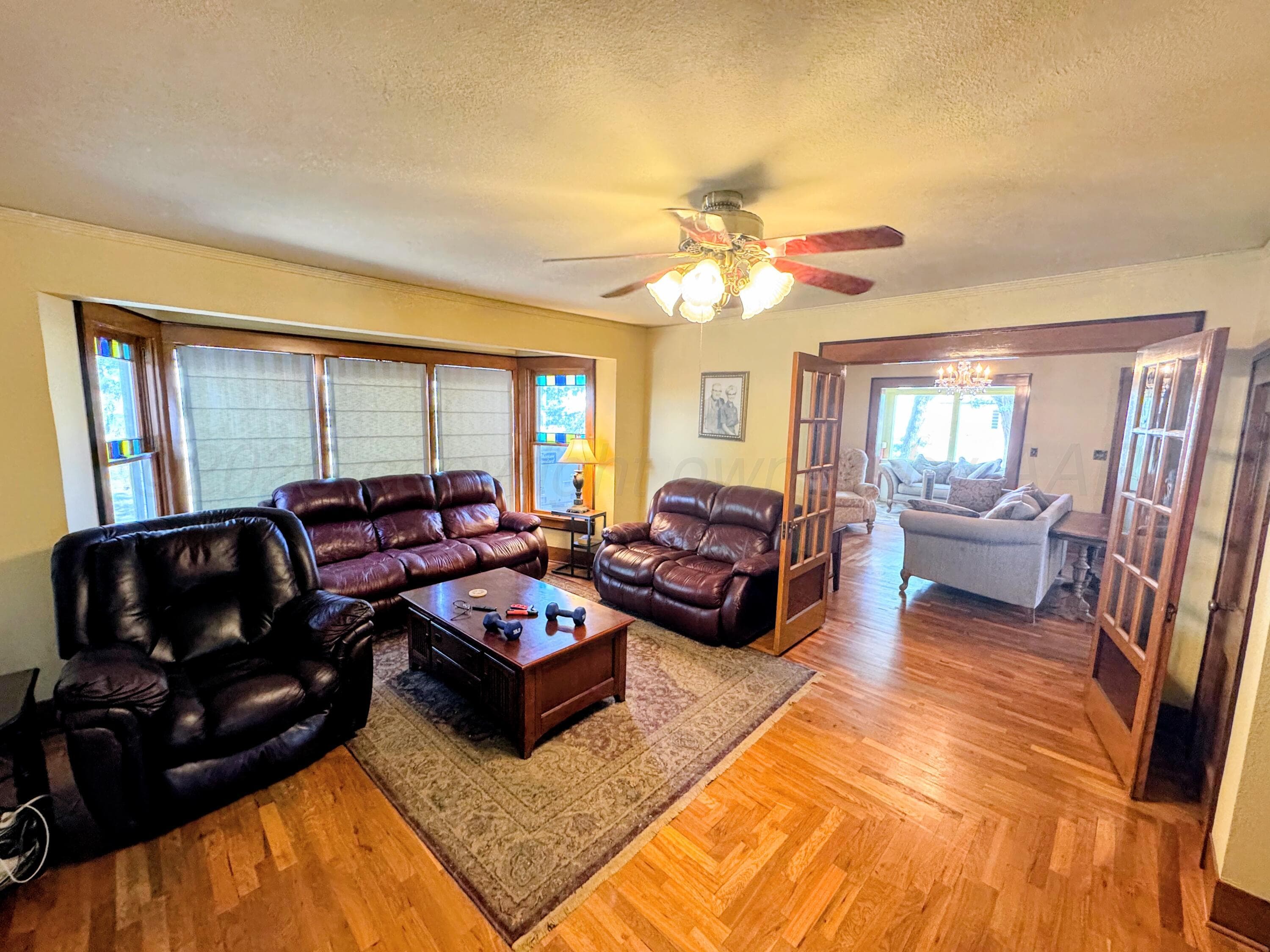 221 S Baylor Street, Perryton, TX 79070-2531, photo 5