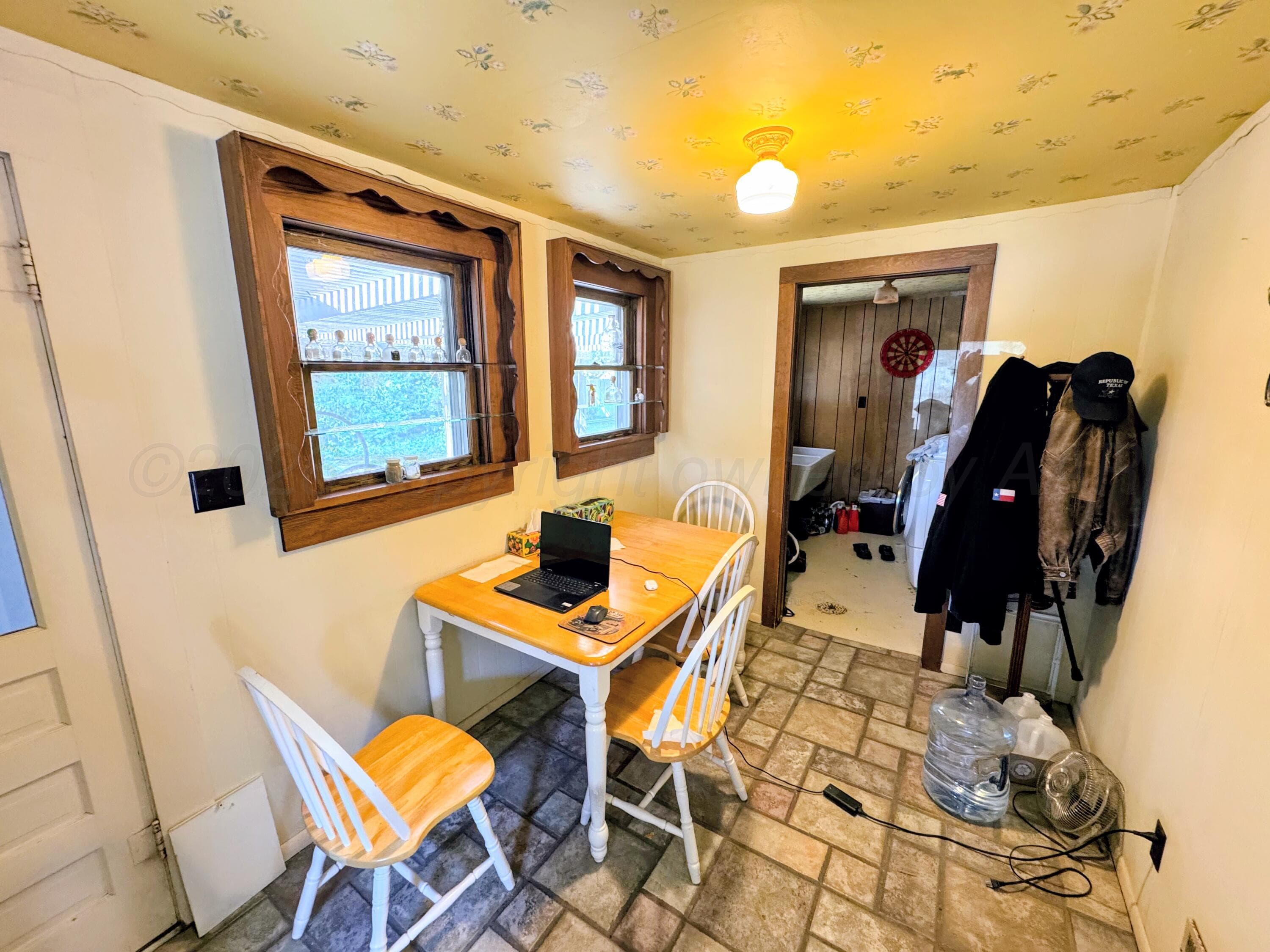 221 S Baylor Street, Perryton, TX 79070-2531, photo 11