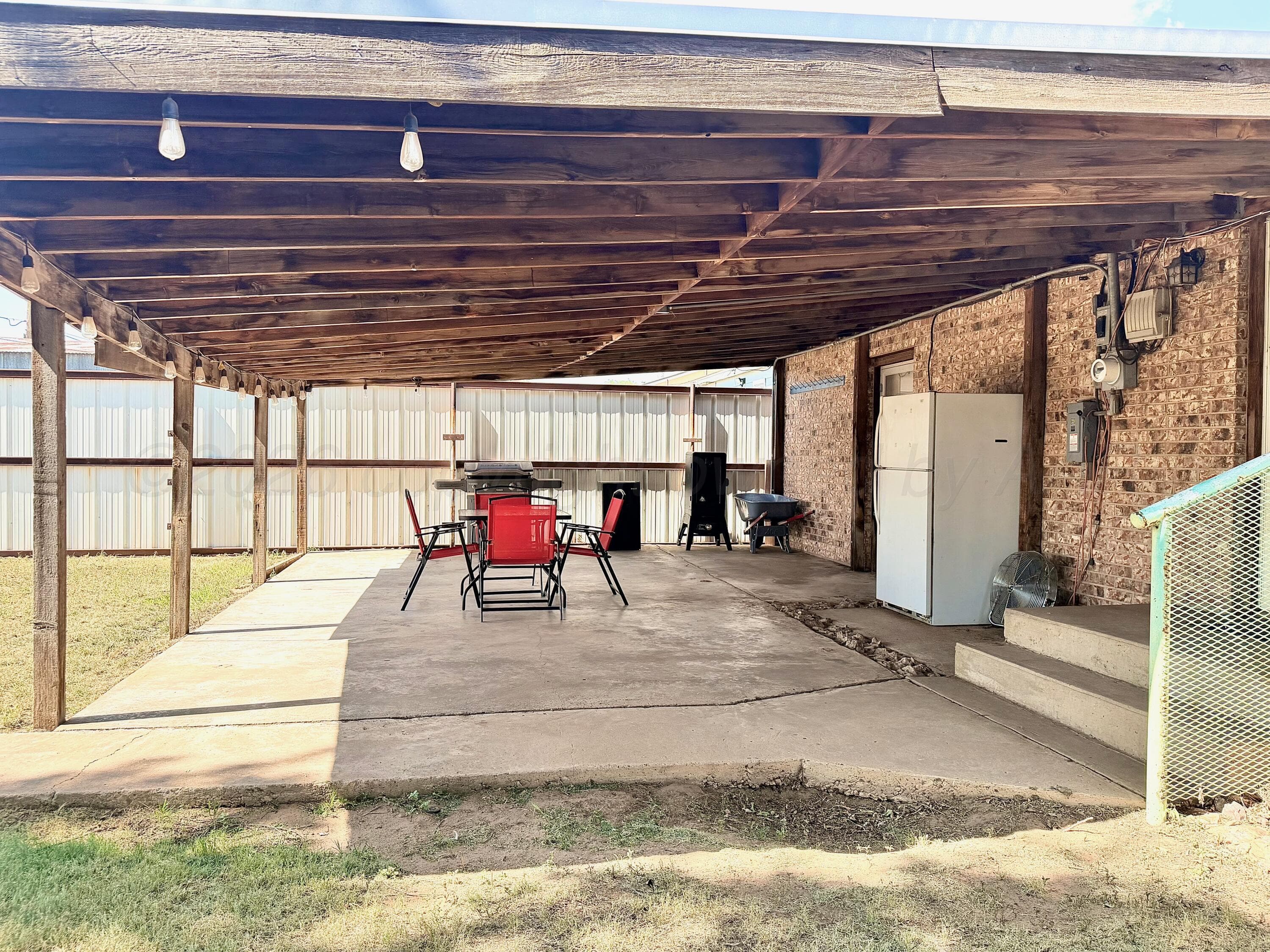 412 Brown Street, Stinnett, TX 79083, photo 21