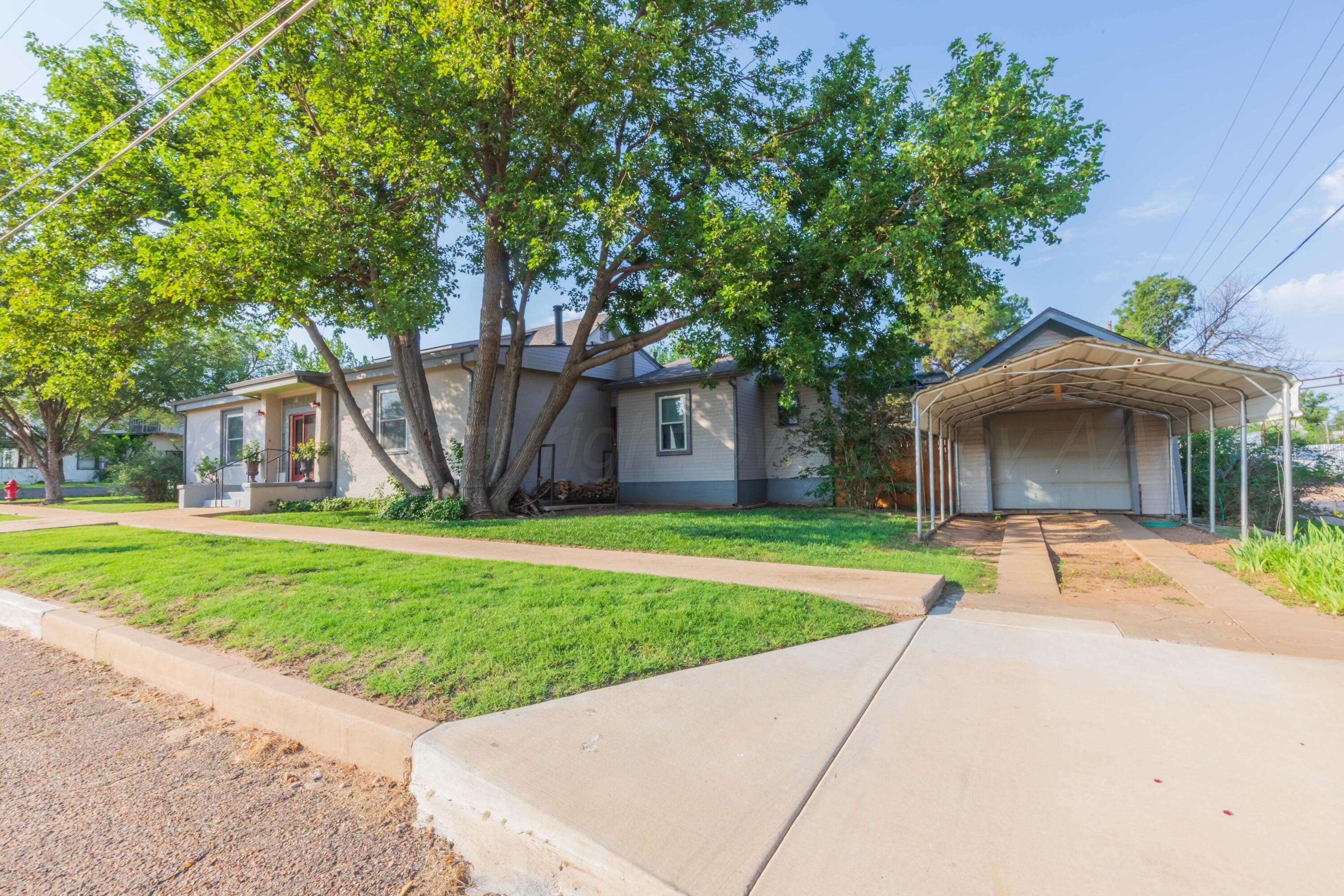 216 E 4th Street, Clarendon, TX 79226, photo 3