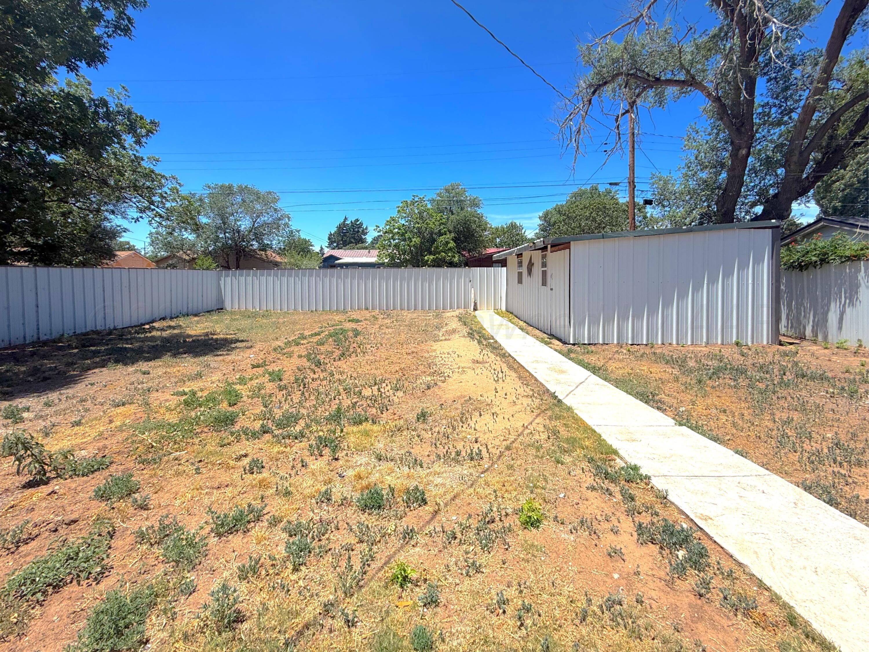 215 PEACH Avenue, Dumas, TX 79029-3431, photo 15
