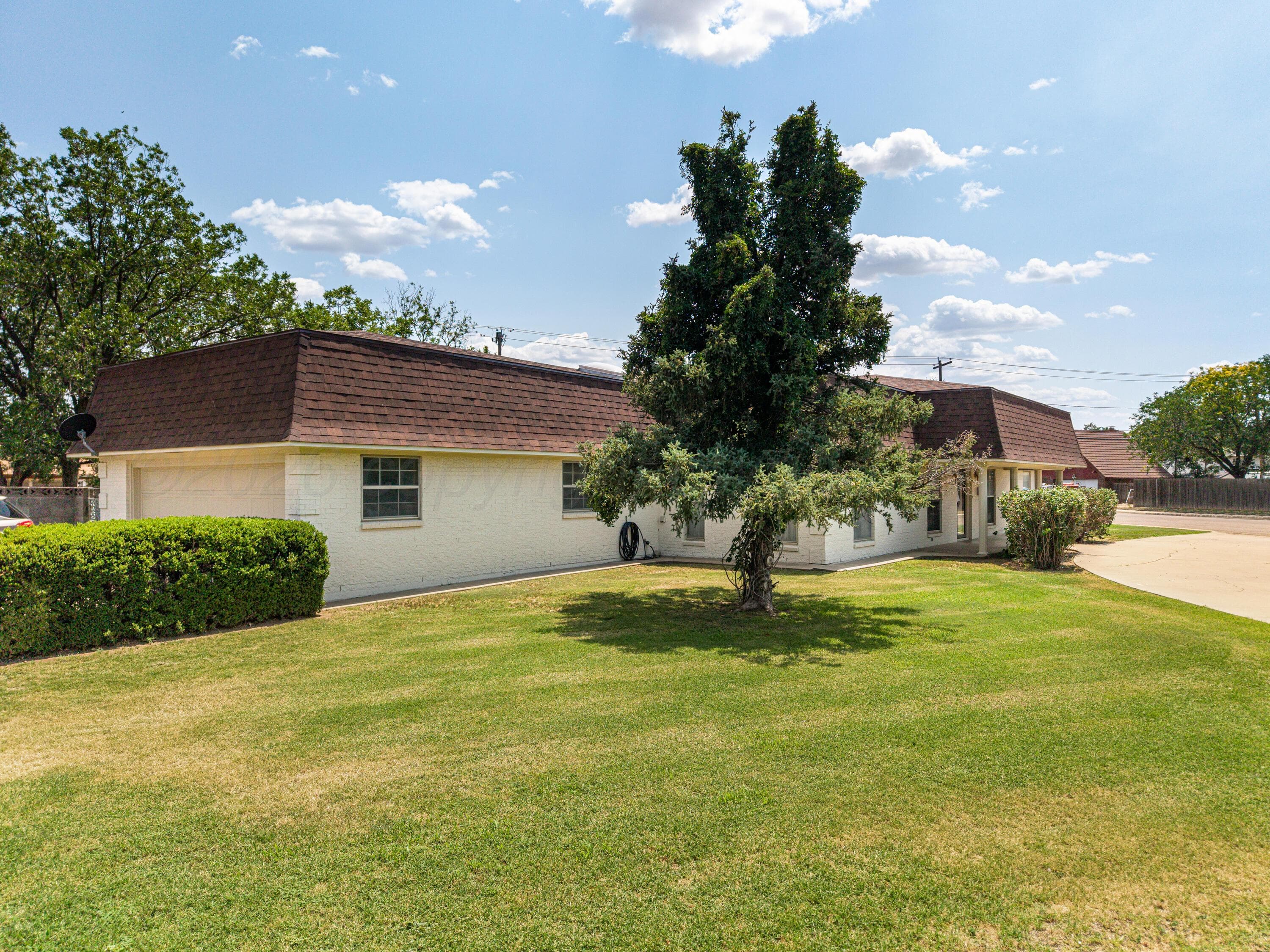130 BAILEY Avenue, Dumas, TX 79029-3556, photo 3