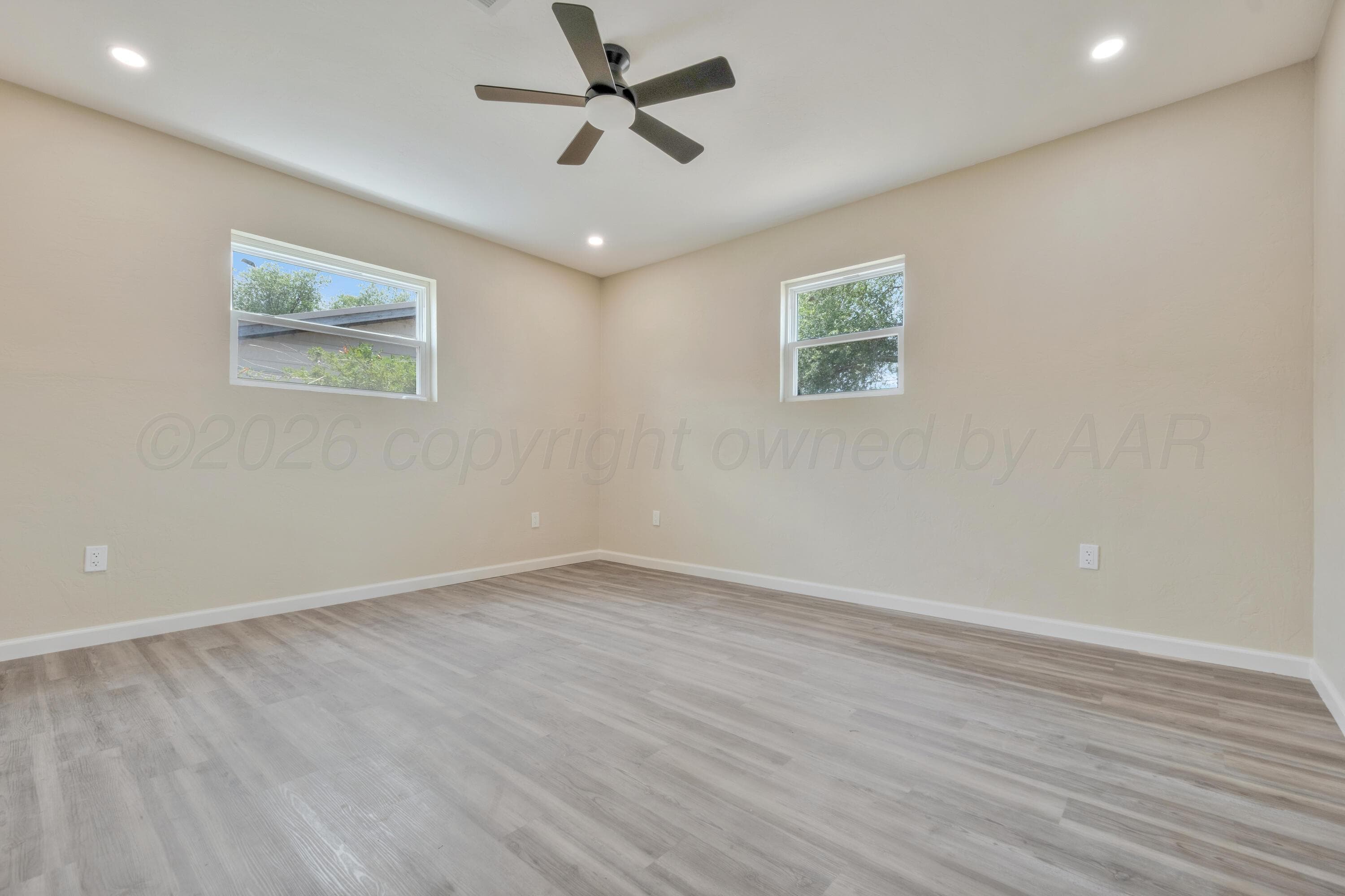809 N MADDOX Avenue, Dumas, TX 79029-7813, photo 9